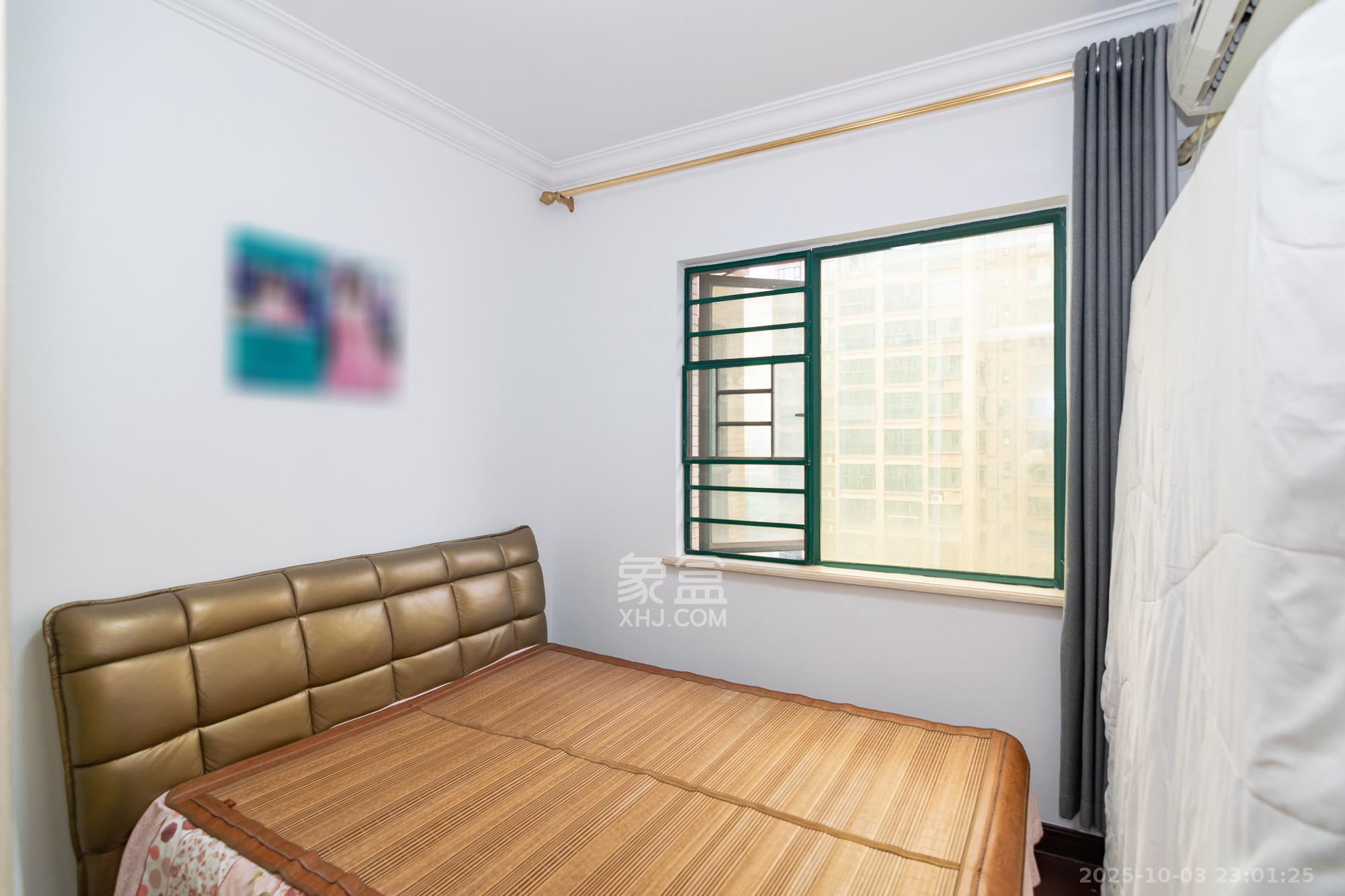 富基世纪公园 3室2厅1卫 58.8万 富基世纪公园 3室2厅1卫 58.8万卧室