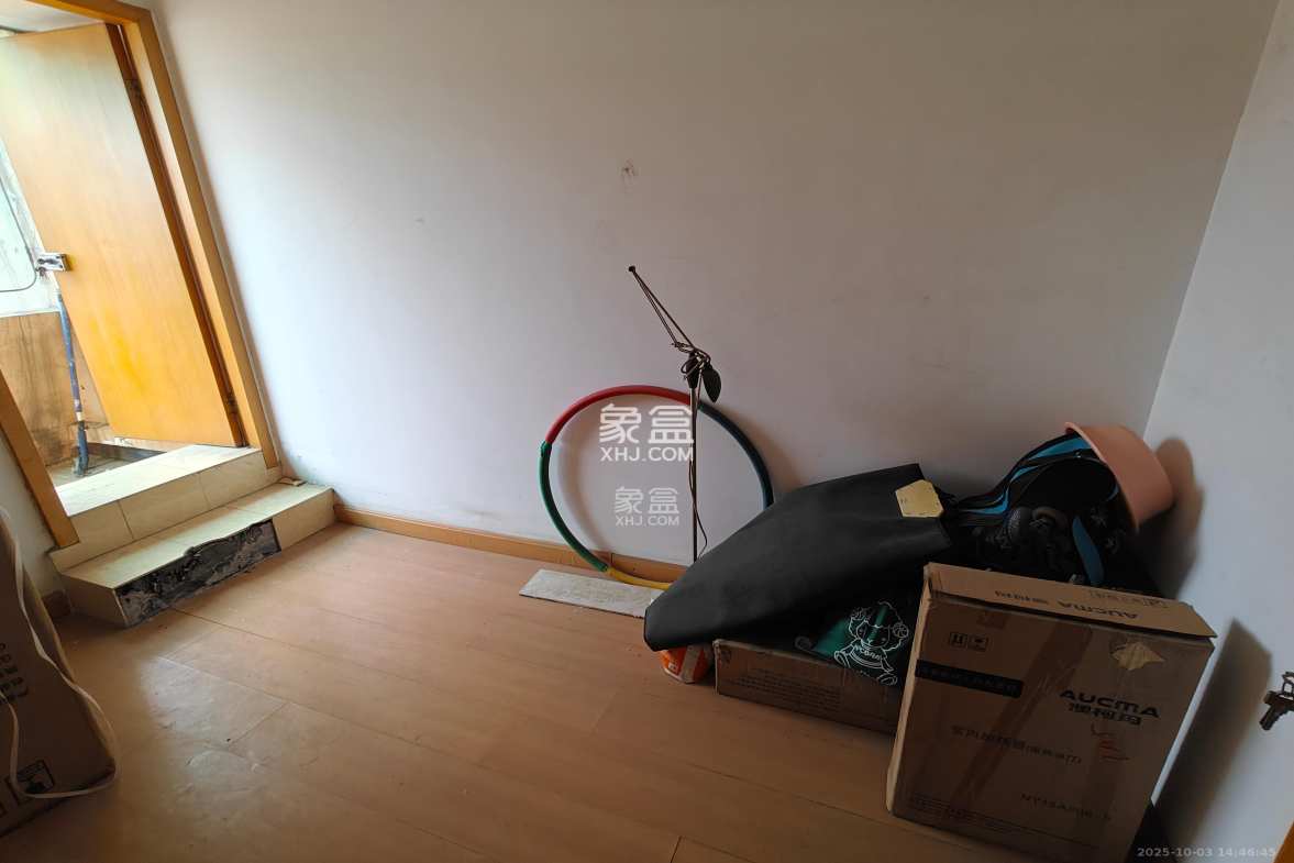 咸嘉新村嘉文苑  4室2厅2卫    2600.0元/月 咸嘉新村嘉文苑  4室2厅2卫    2600.0元/月室内图