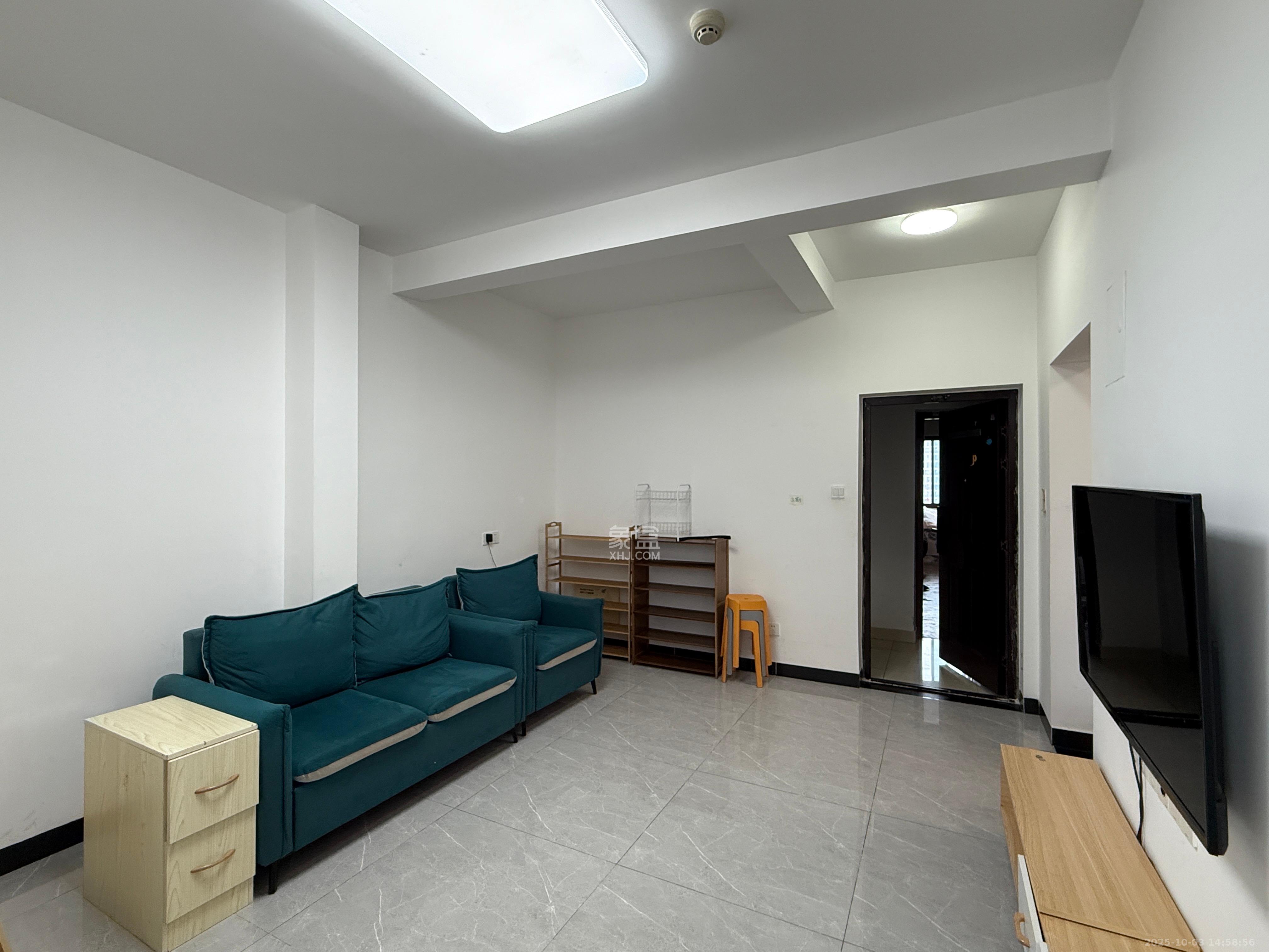 保利西海岸A区  2室2厅1卫    2900.0元/月室内图