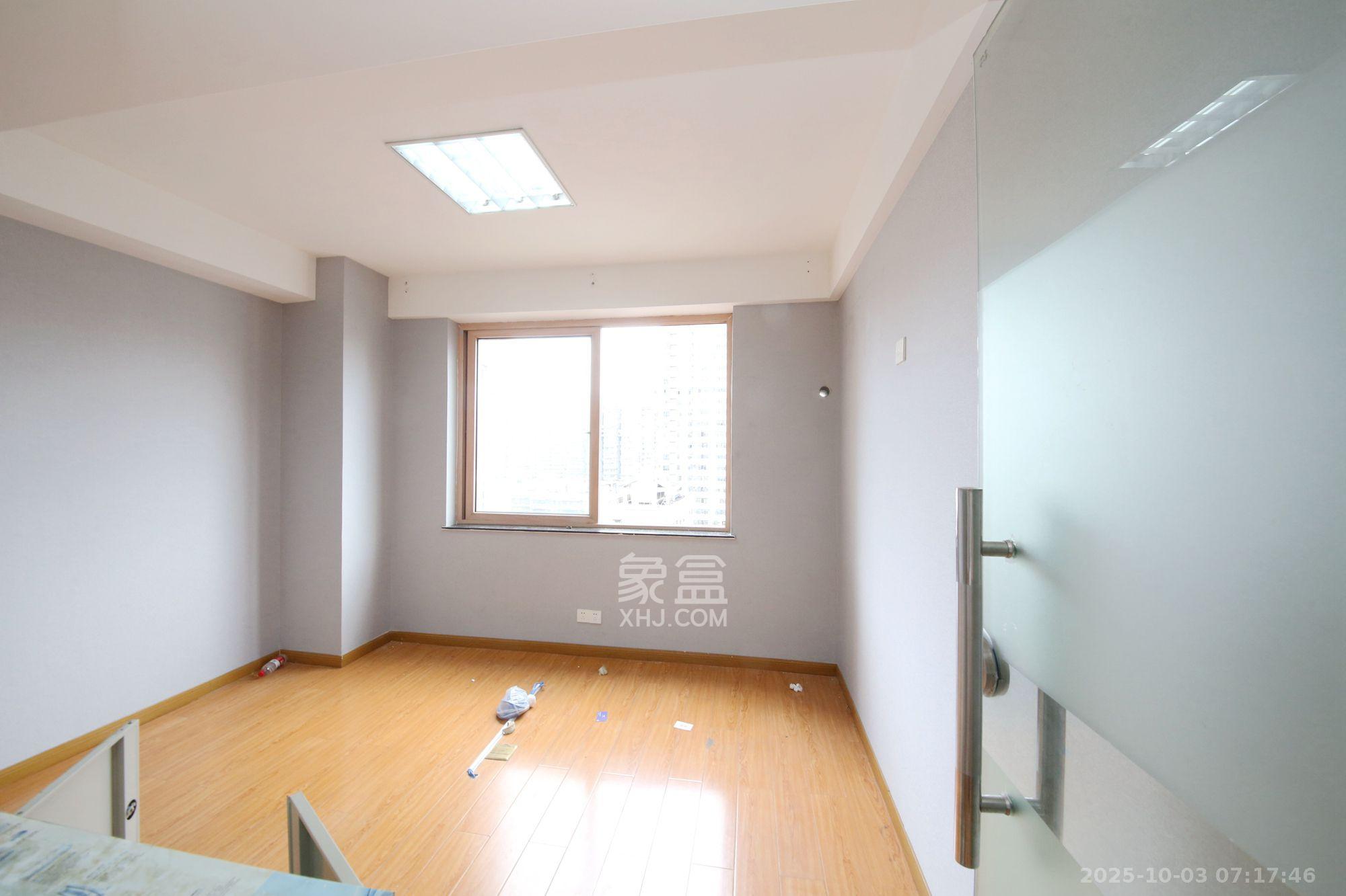 元盛大厦  6室2厅1卫    10000.0元/月室内图