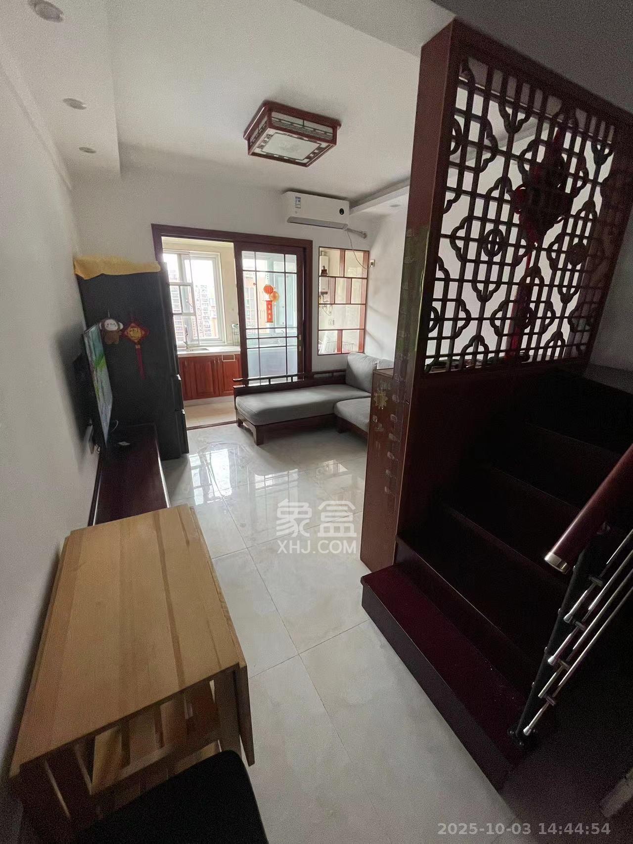 联美品格  2室2厅1卫    1900.0元/月室内图