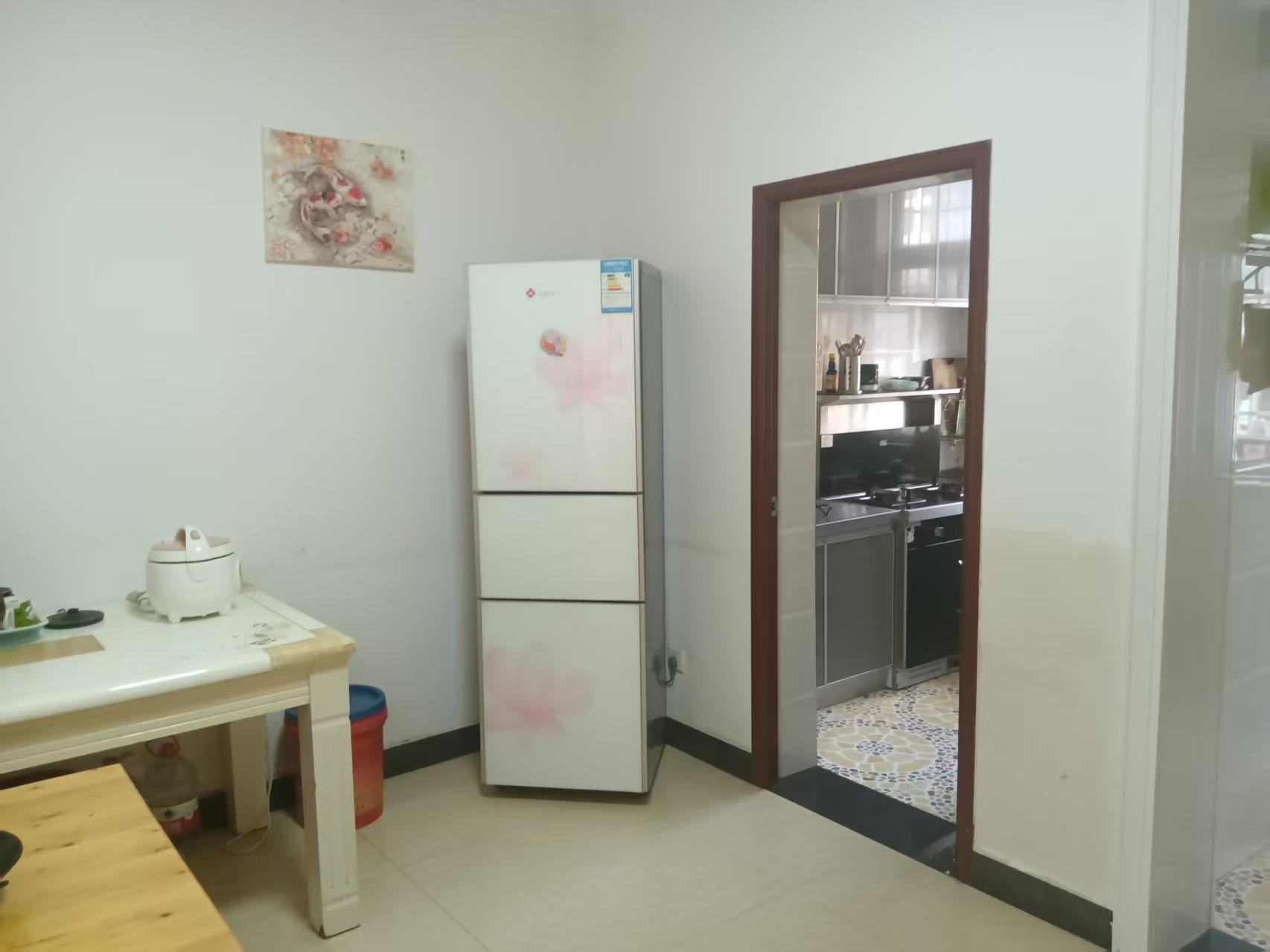 梓瑞小区  3室2厅1卫    45.8万 梓瑞小区  3室2厅1卫    45.8万室内图