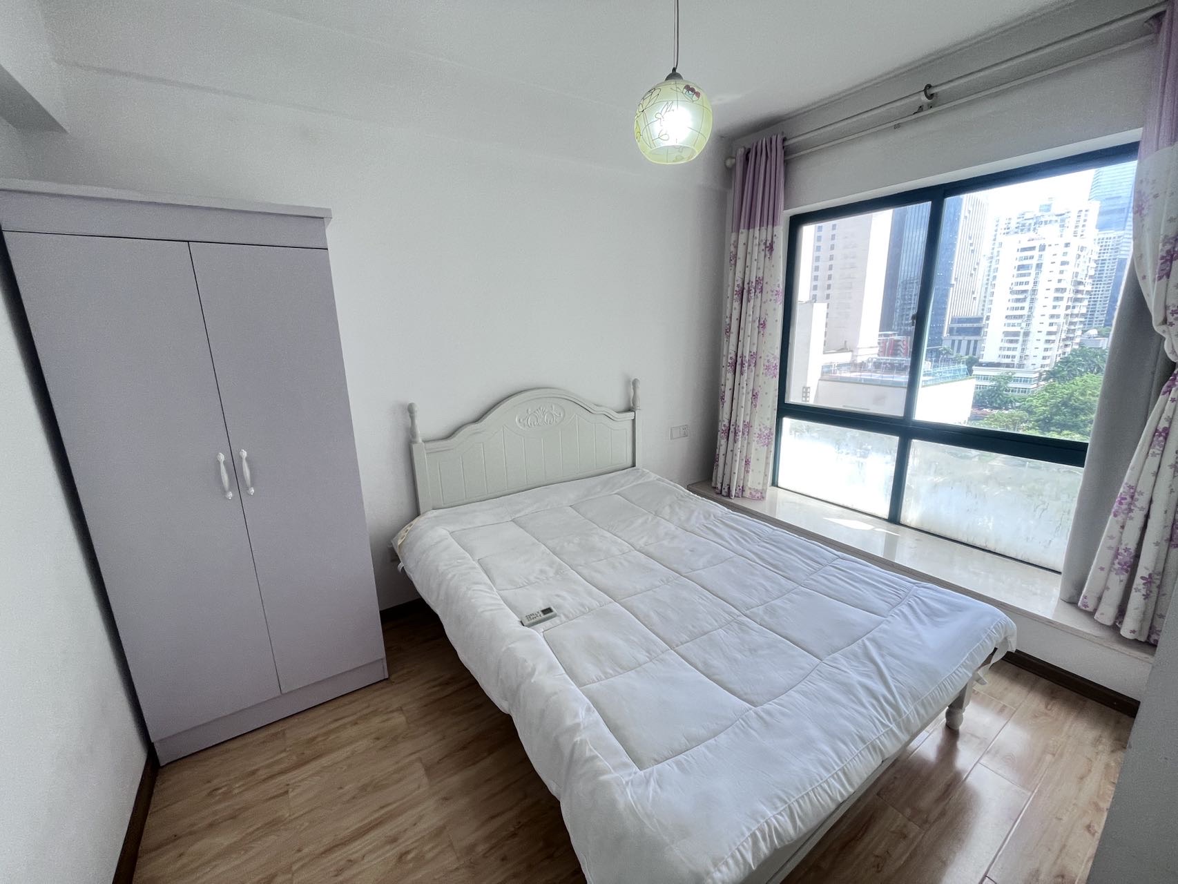 御景峰 2室2厅1卫 2600.0元/月 御景峰 2室2厅1卫 2600.0元/月室内图