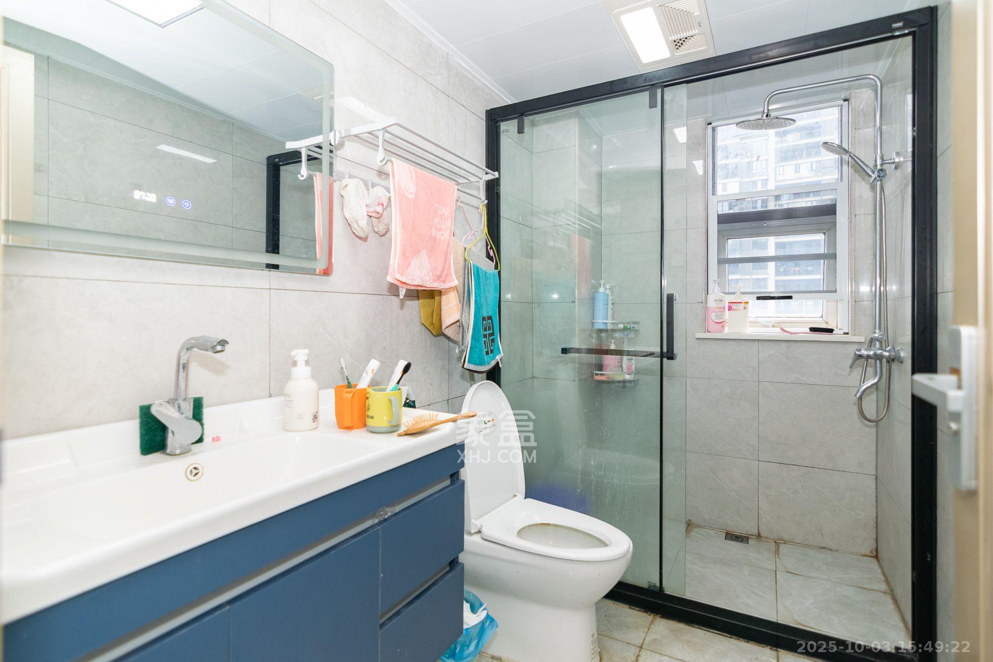 新华联梦想城 4室2厅2卫 2300.0元/月 新华联梦想城 4室2厅2卫 2300.0元/月室内图