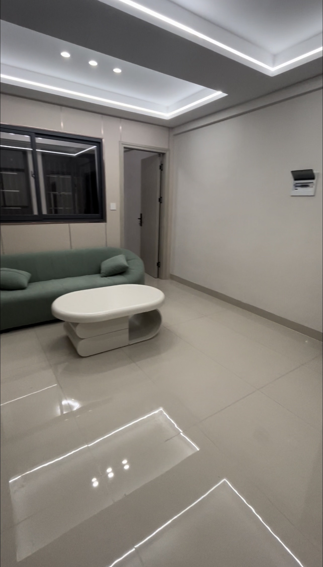 合和大厦 1室0厅1卫 53.0万 合和大厦 1室0厅1卫 53.0万客厅