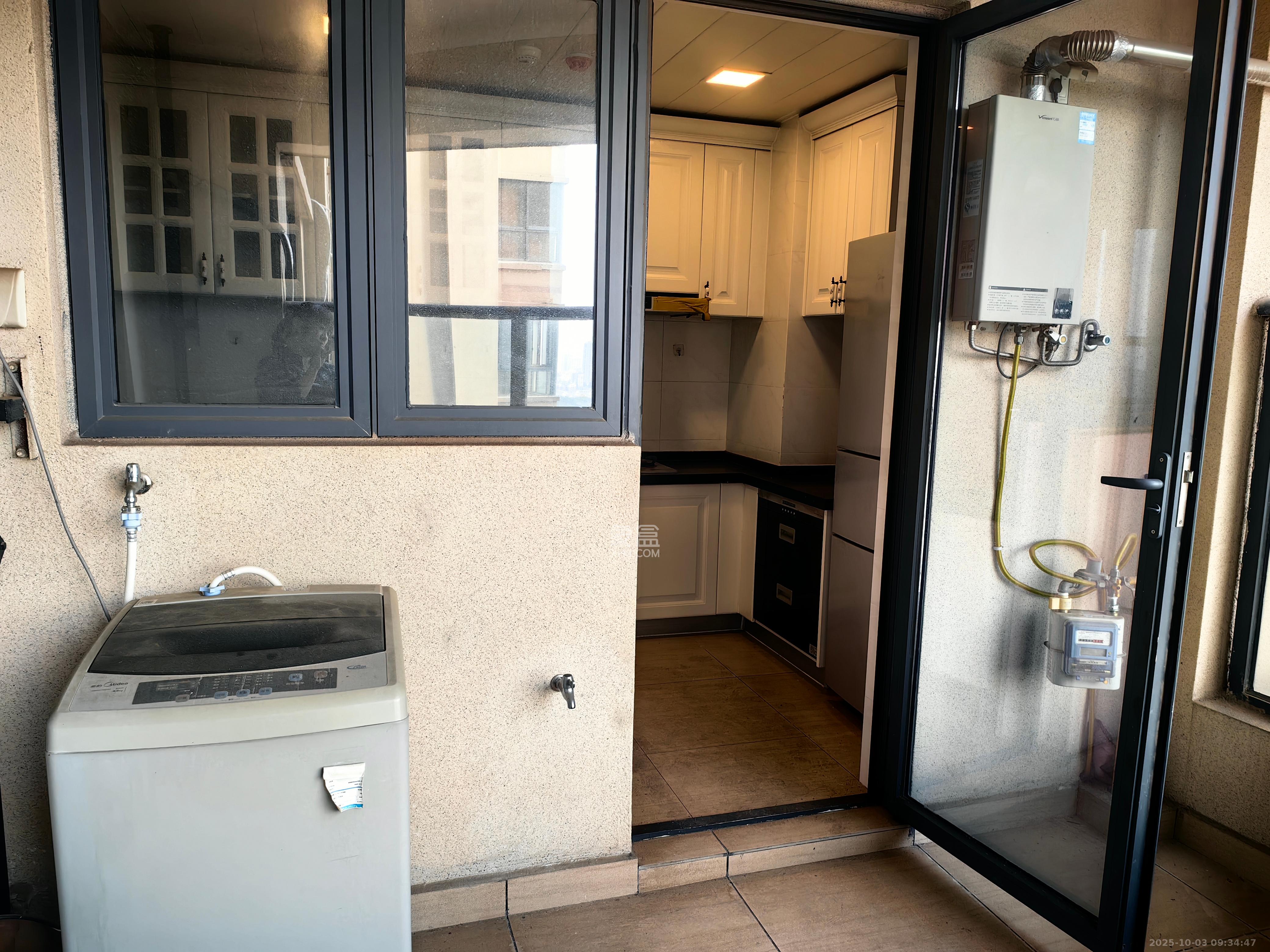 碧桂园威尼斯城 4室2厅2卫 3500.0元/月 碧桂园威尼斯城 4室2厅2卫 3500.0元/月室内图