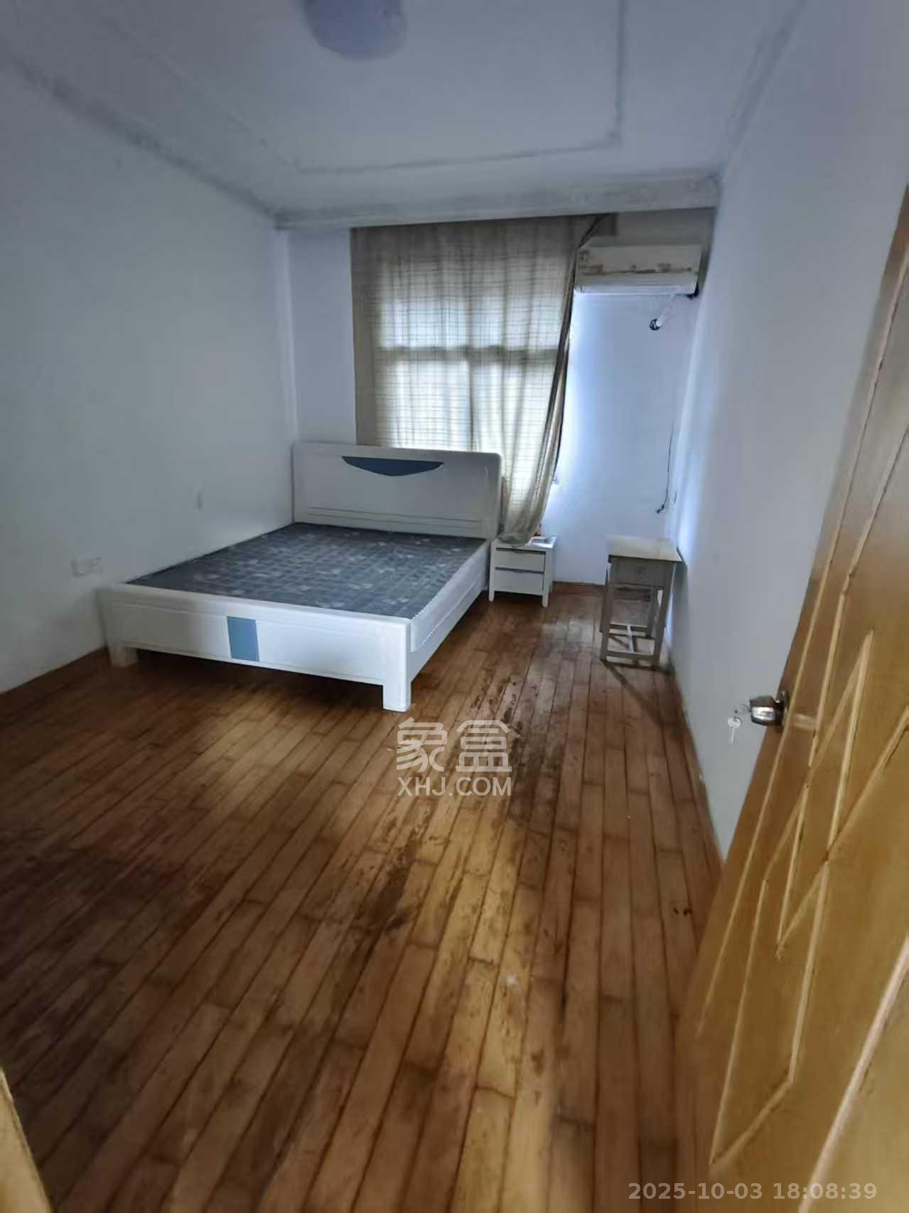 省建苑小区  3室1厅1卫   1800.00元/月室内图