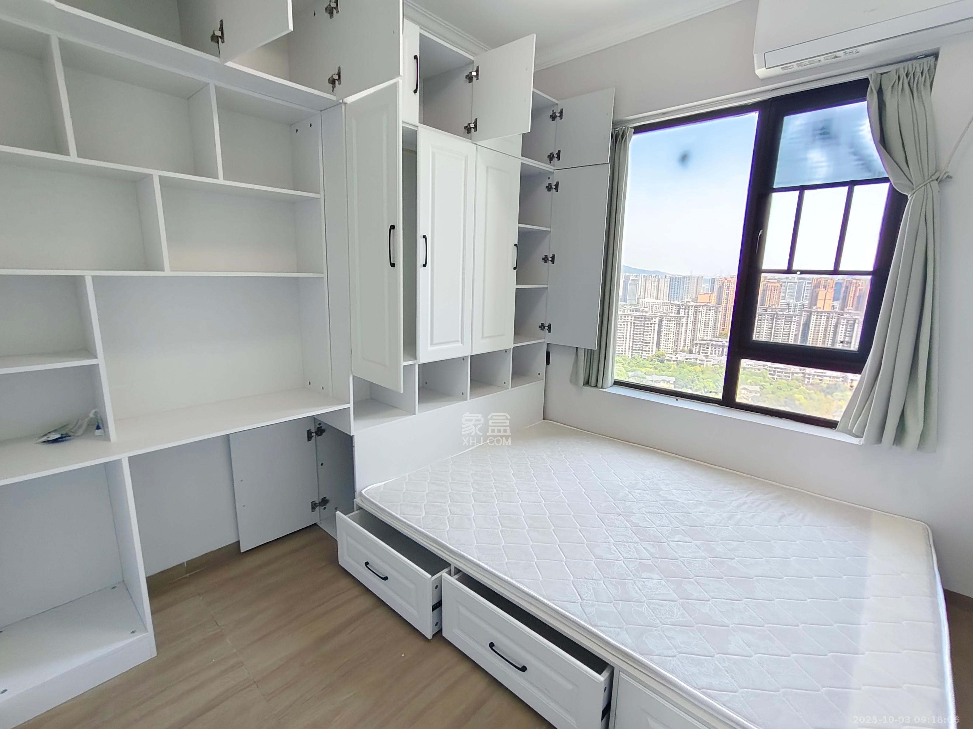 洋湖18克拉(旷远洋湖18克拉)  3室2厅2卫    2800.0元/月 洋湖18克拉(旷远洋湖18克拉)  3室2厅2卫    2800.0元/月室内图