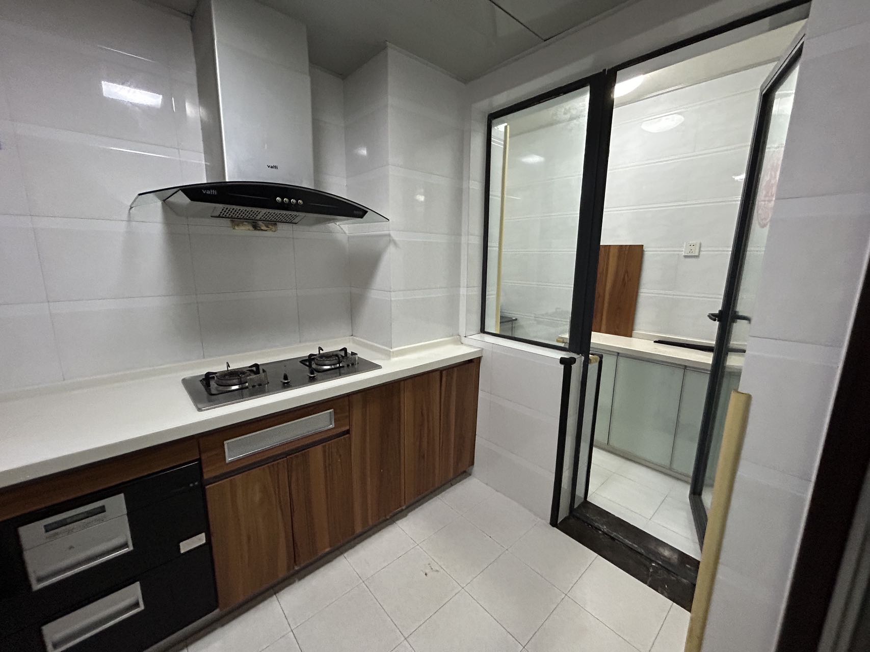 椰岛广场 1室0厅0卫 3800.0元/月 椰岛广场 1室0厅0卫 3800.0元/月室内图