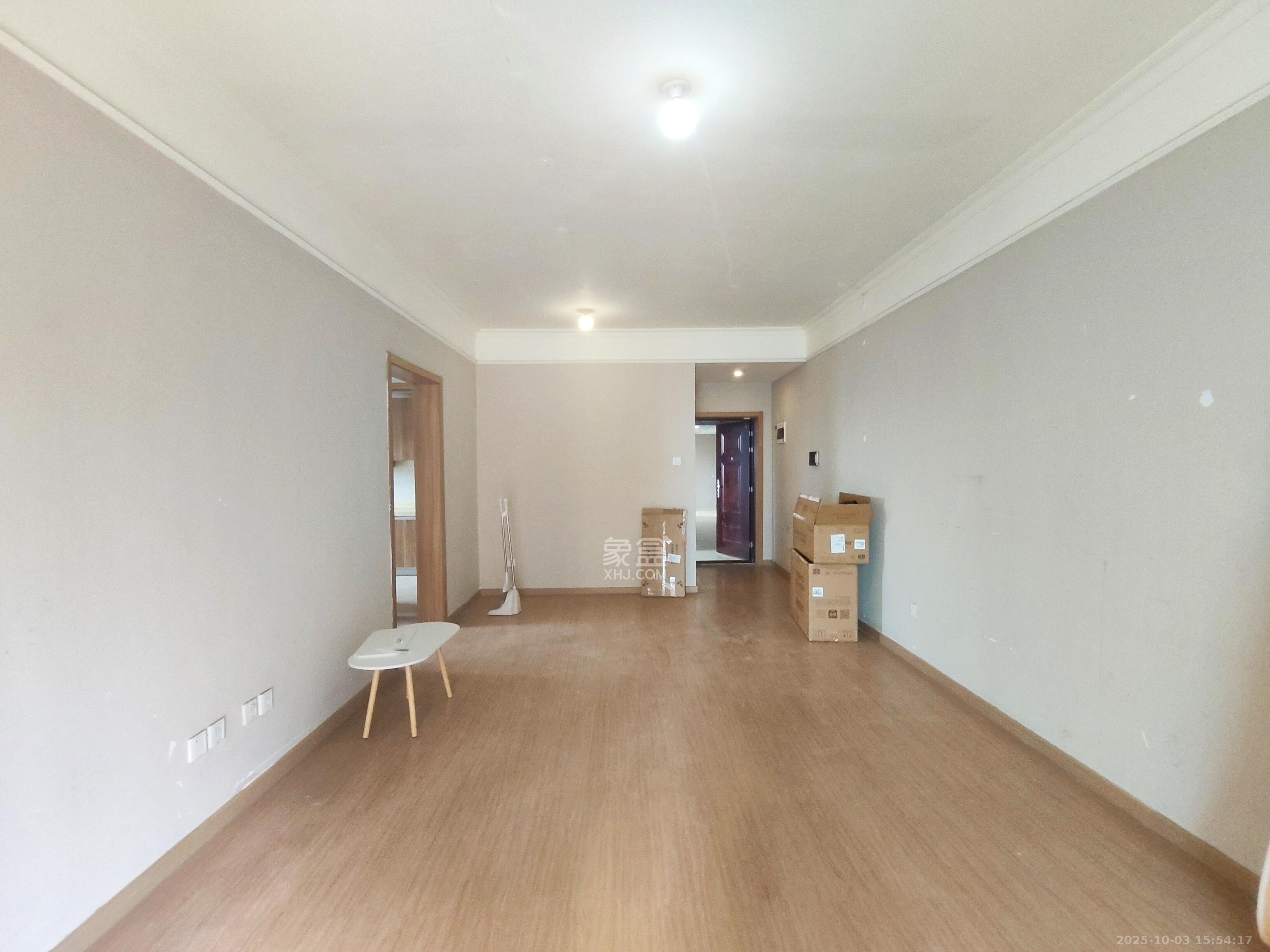 麓谷小镇 3室2厅1卫 2100.0元/月 麓谷小镇 3室2厅1卫 2100.0元/月室内图