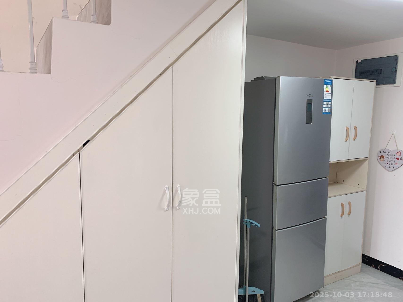 金地铂悦  1室1厅1卫   1300.00元/月室内图