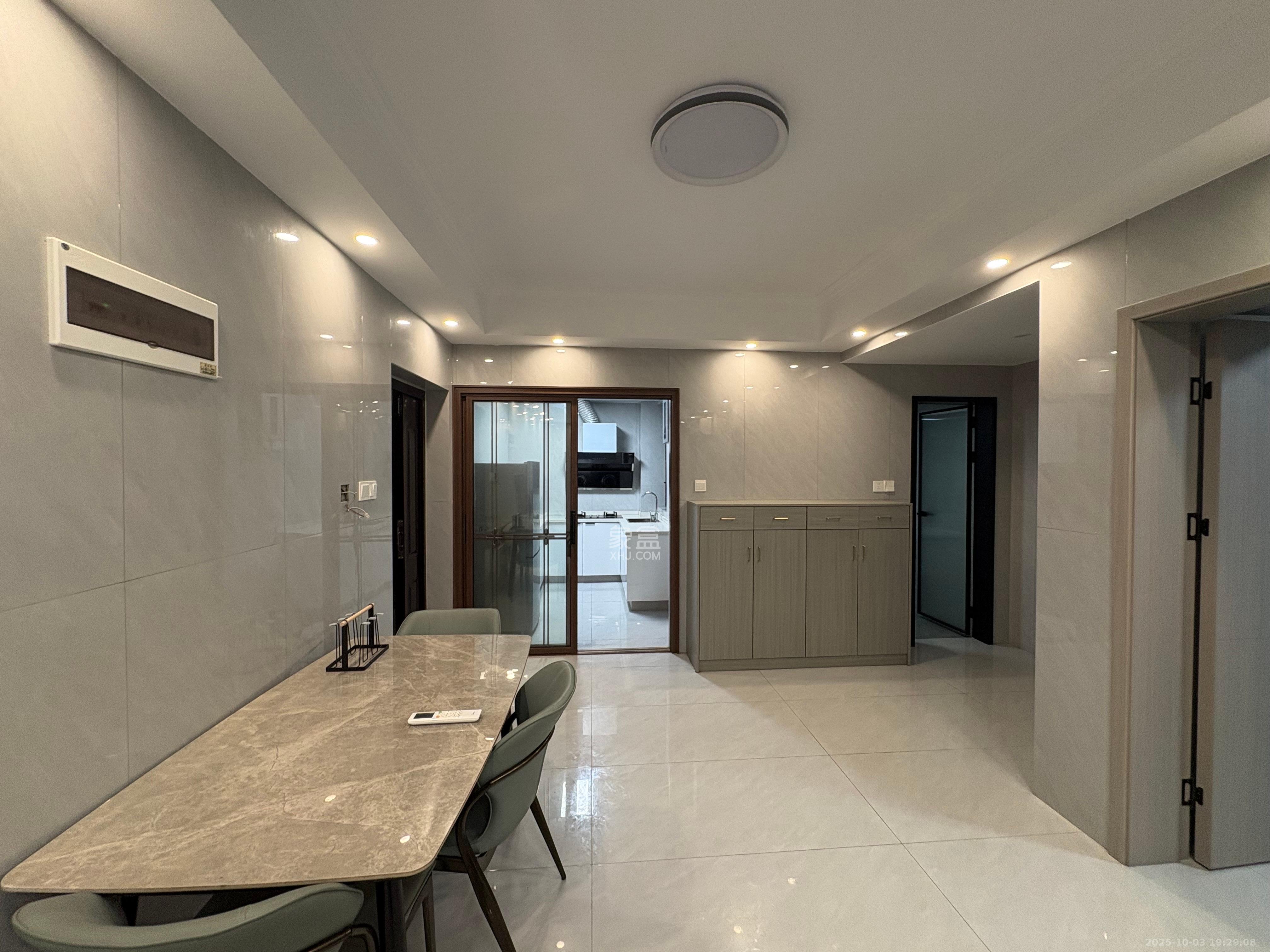 嘉雨兴园 2室1厅1卫 2700.0元/月 嘉雨兴园 2室1厅1卫 2700.0元/月室内图