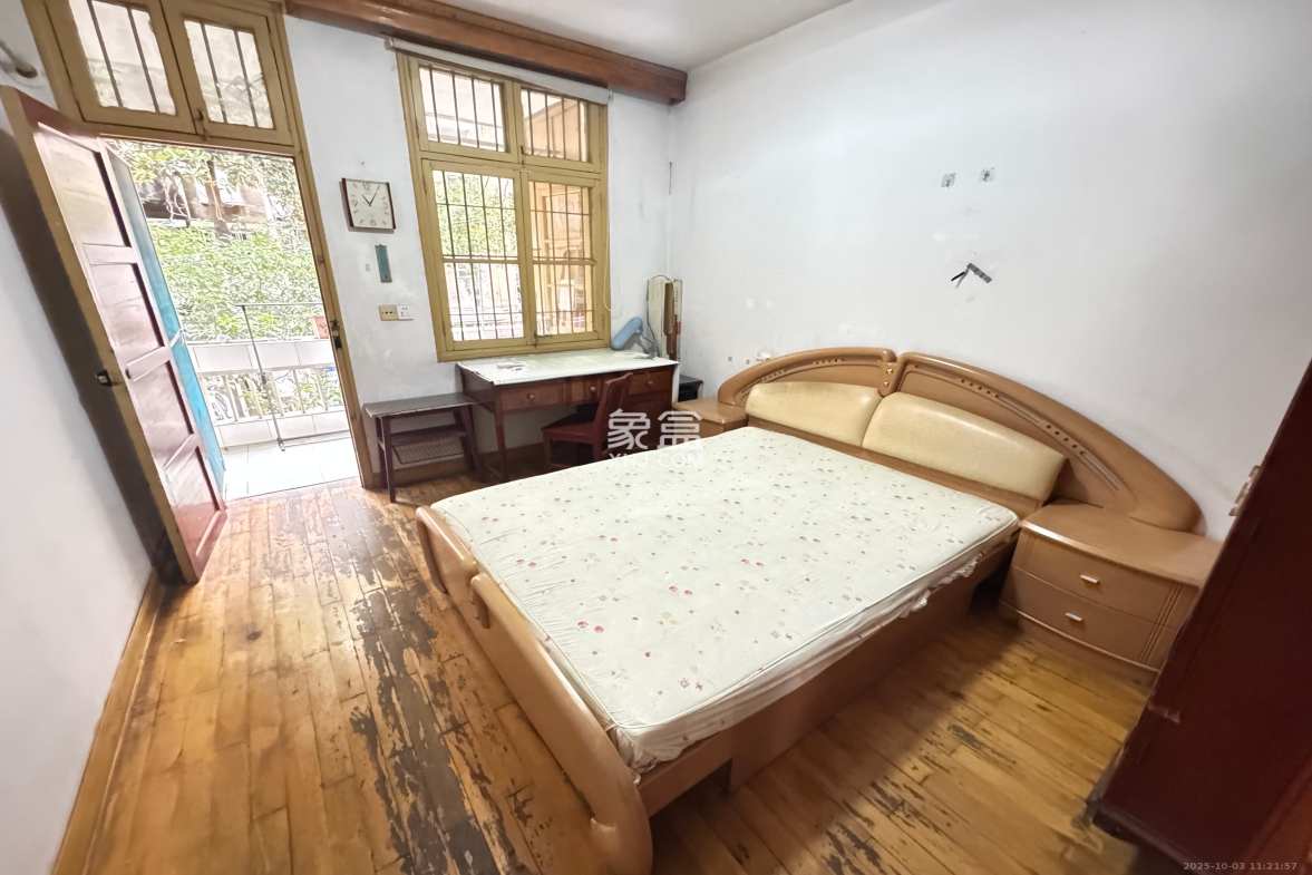 红旗区一片 2室1厅1卫 1800.0元/月 红旗区一片 2室1厅1卫 1800.0元/月室内图