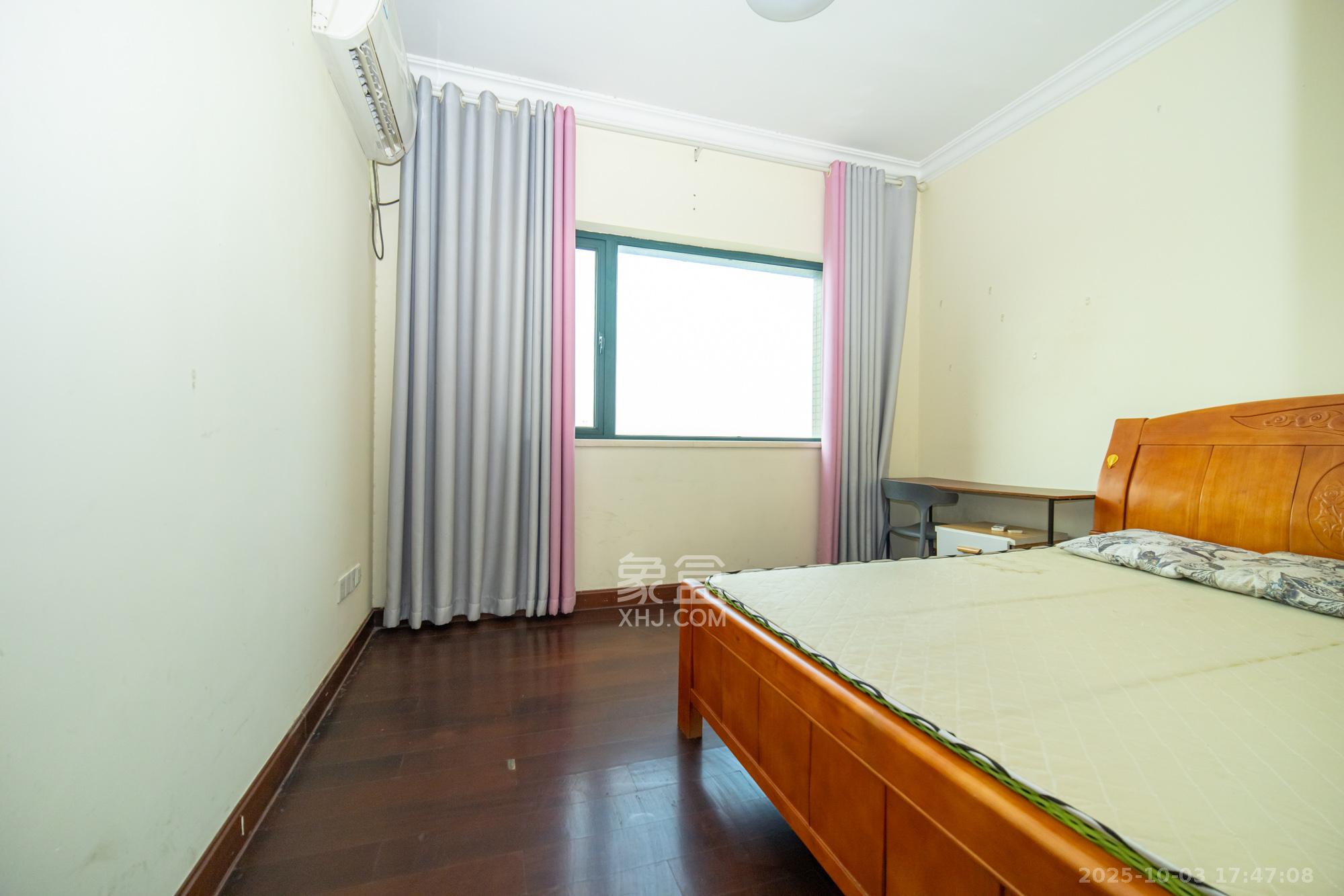 恒大雅苑  3室1厅1卫    105.0万卧室