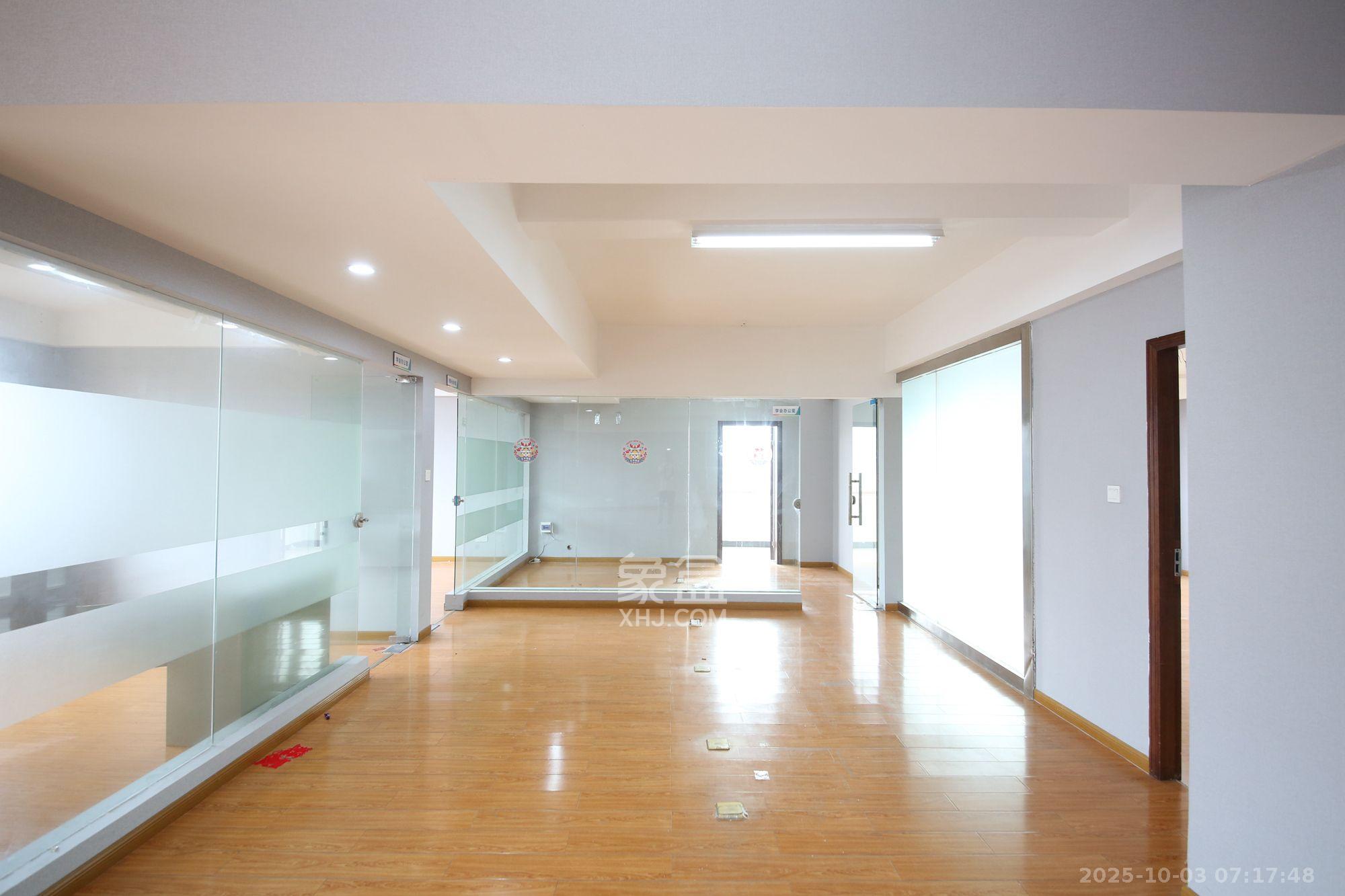 元盛大厦  6室2厅1卫    10000.0元/月室内图