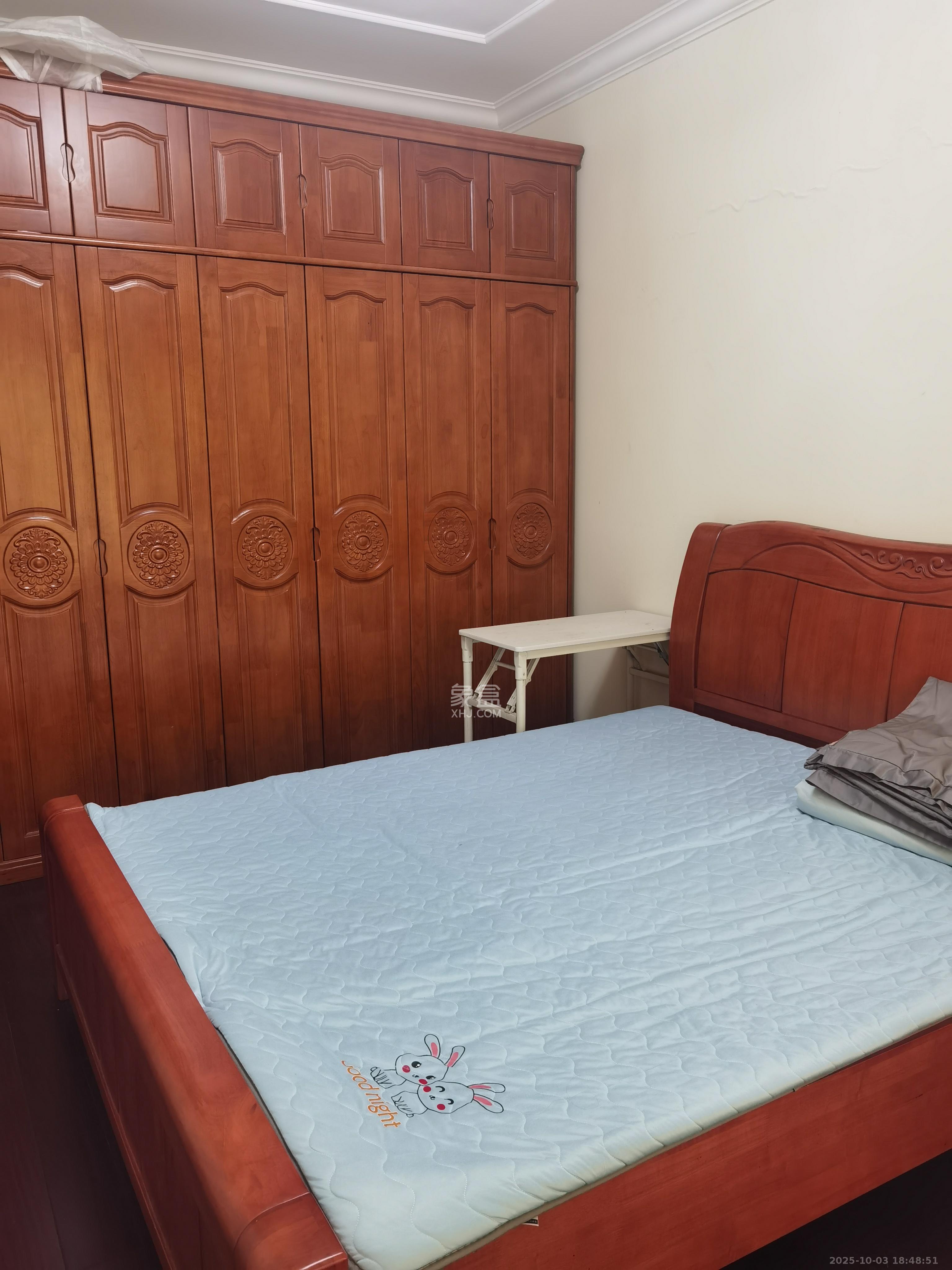 恒大御景湾 3室2厅1卫 3300.0元/月 恒大御景湾 3室2厅1卫 3300.0元/月室内图