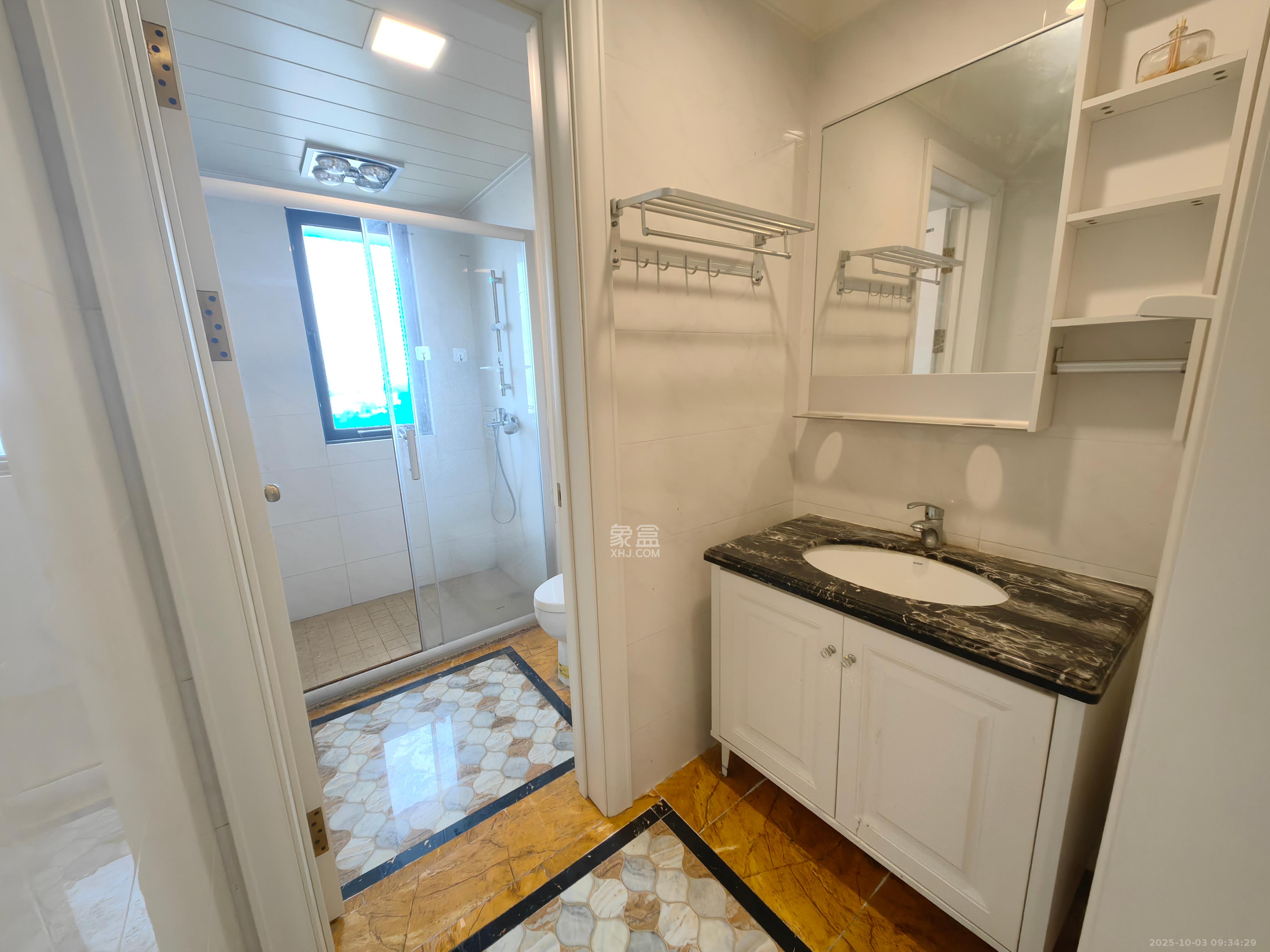 碧桂园威尼斯城 4室2厅2卫 3500.0元/月 碧桂园威尼斯城 4室2厅2卫 3500.0元/月室内图