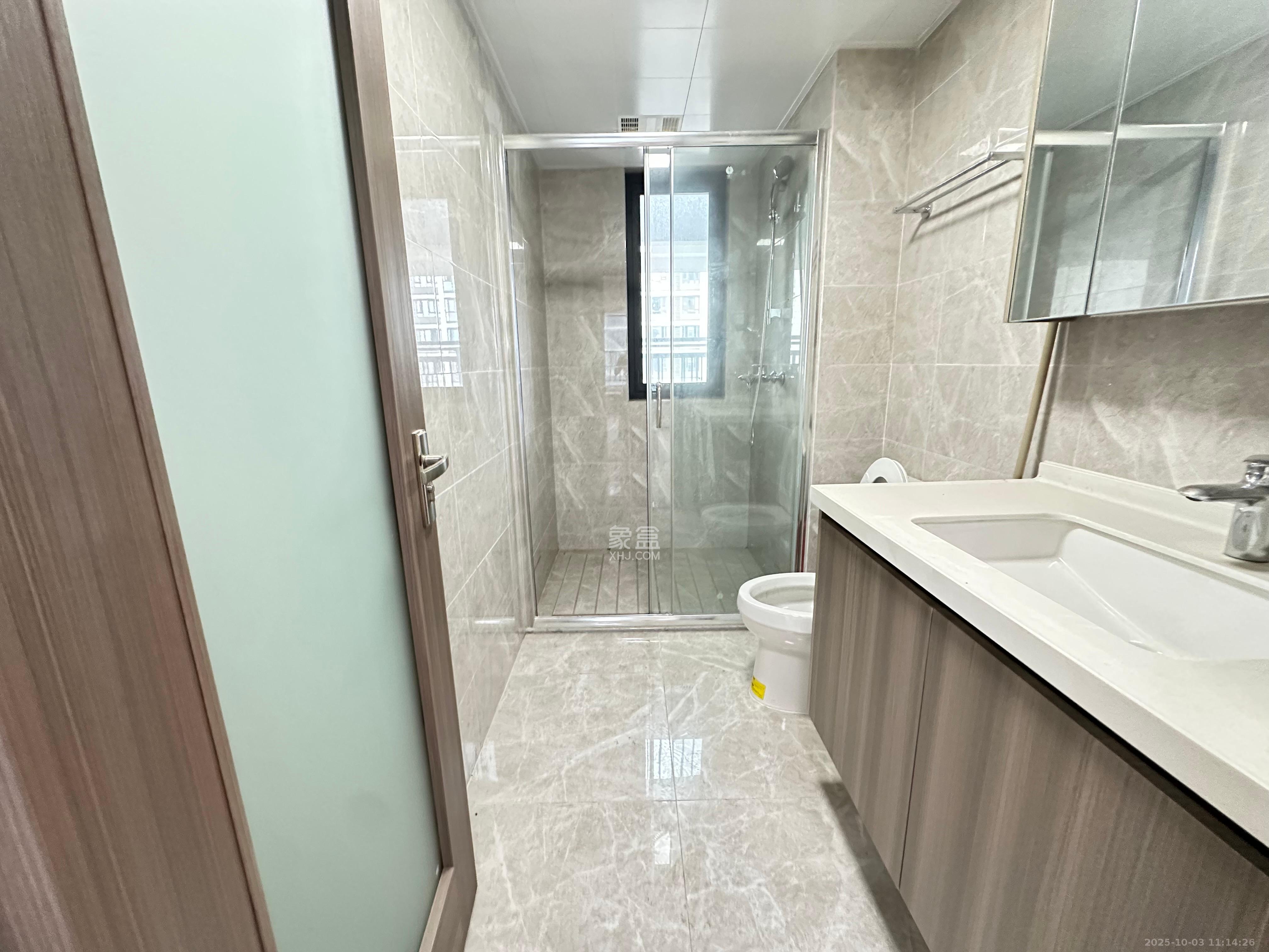 中海阅麓山一期  3室2厅2卫    3200.0元/月 中海阅麓山一期  3室2厅2卫    3200.0元/月室内图