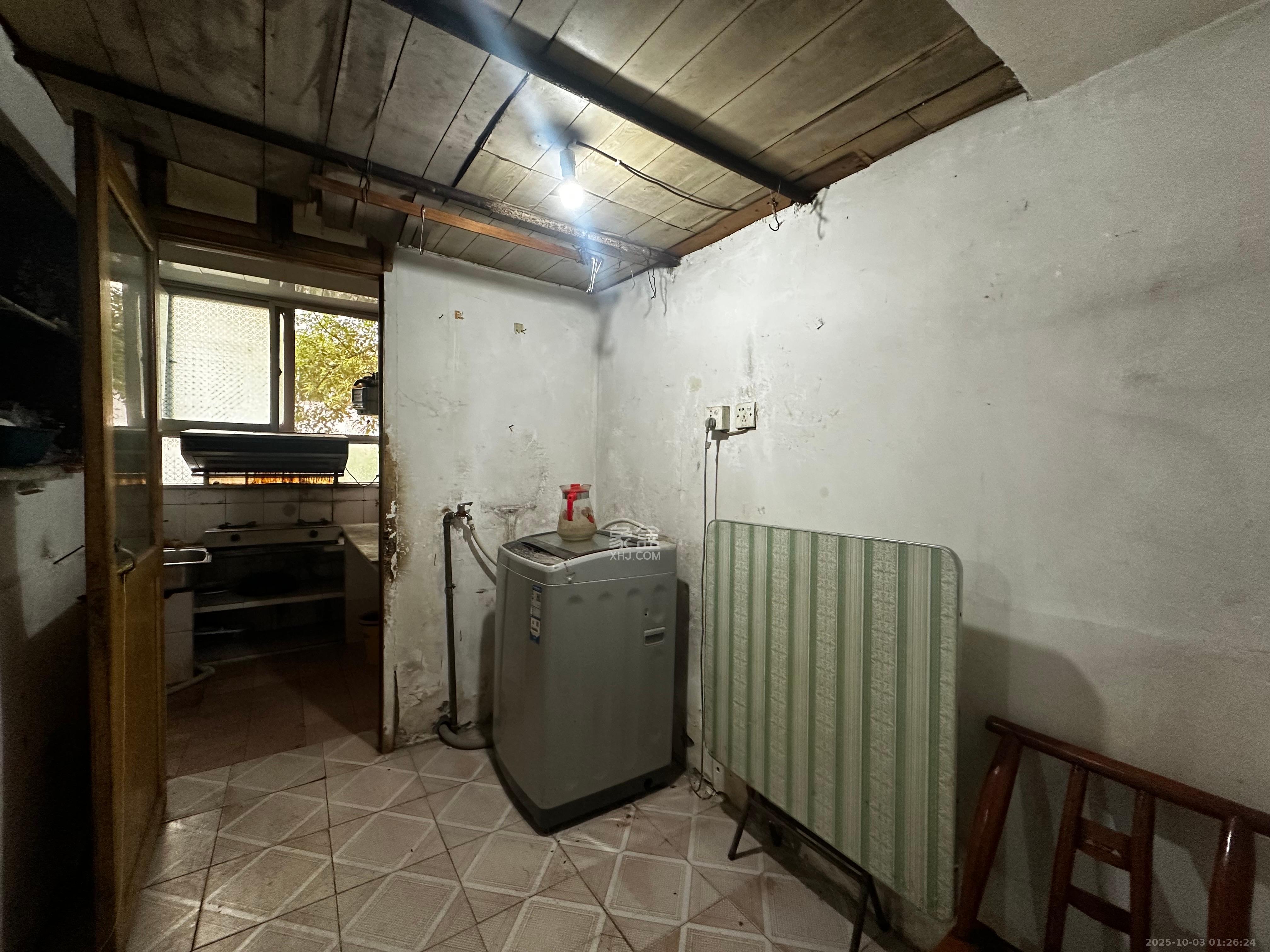 人民新村  1室1厅1卫    1200.0元/月室内图