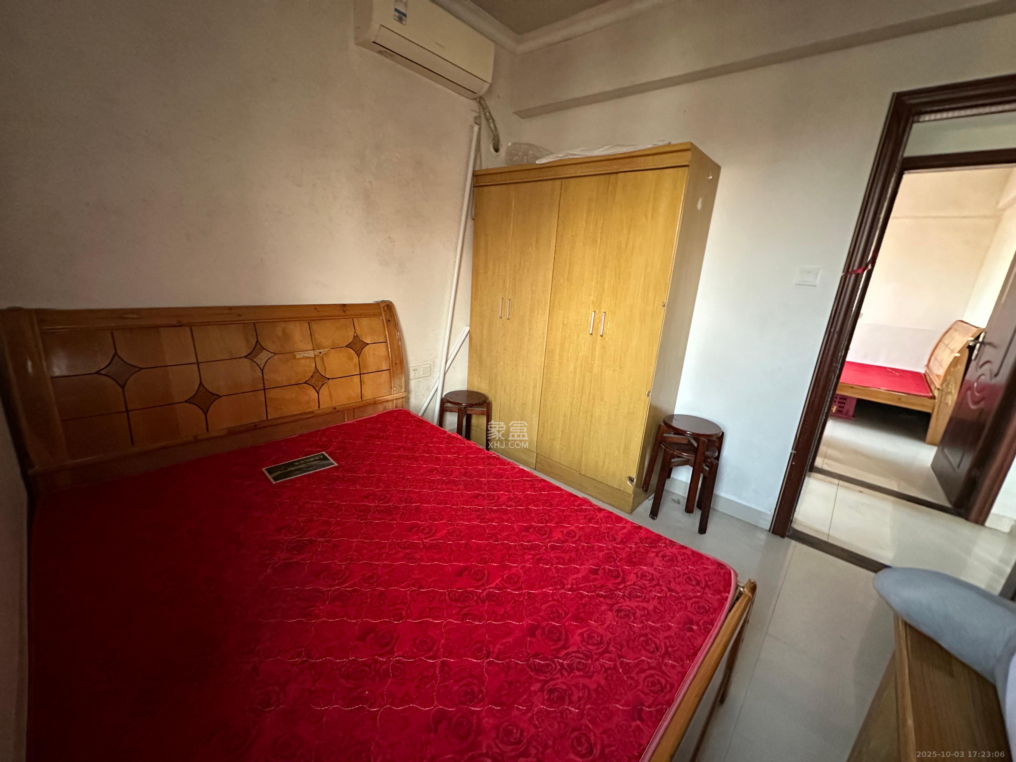 钰龙天下二期（钰龙佳园）  2室2厅1卫    1500.0元/月室内图