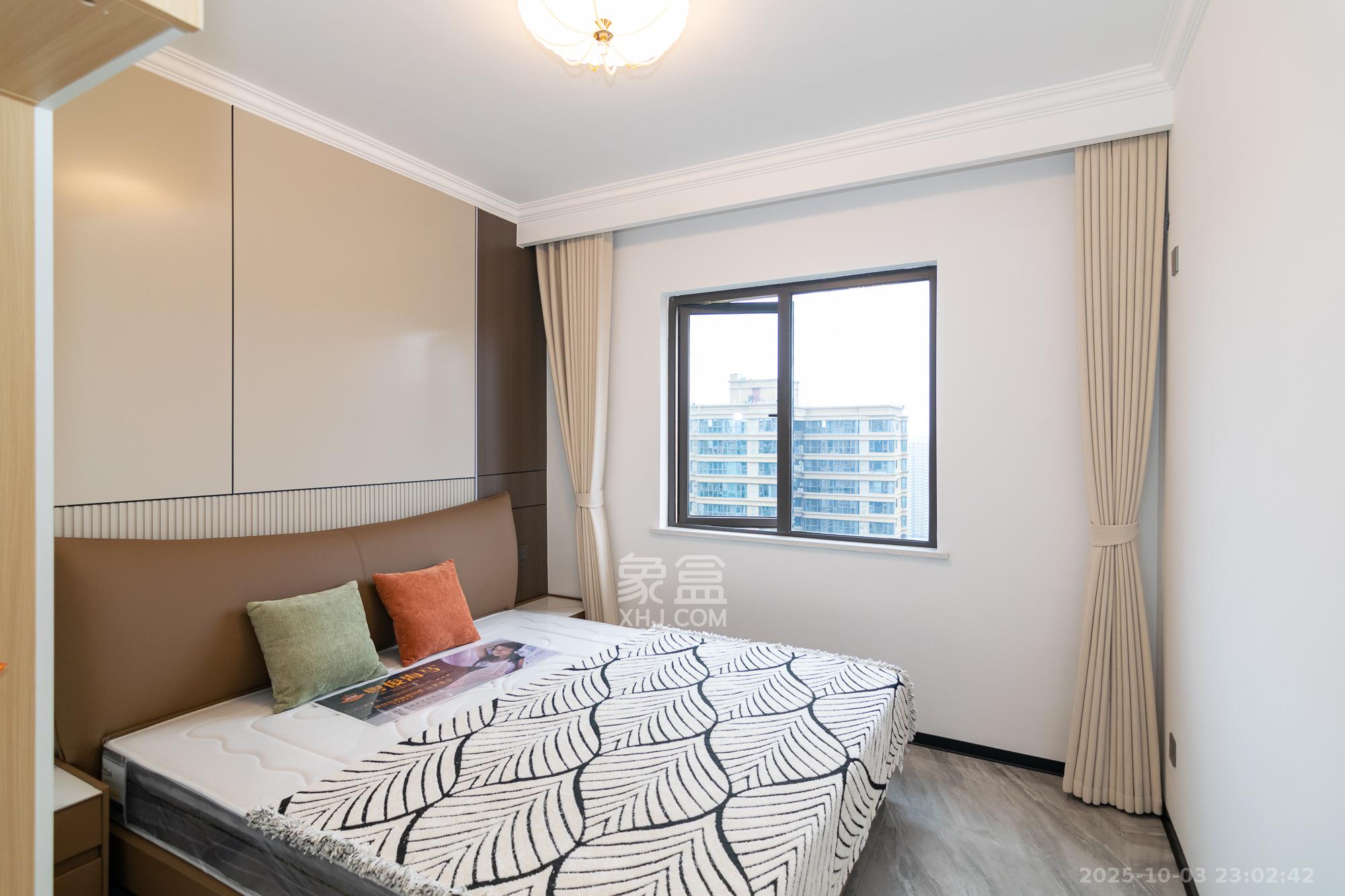 润和美郡（润和紫郡五期）  4室2厅2卫    132.8万卧室