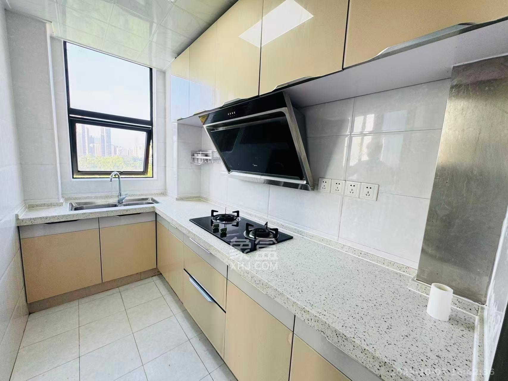 乾城(兴旺乾城) 1室2厅1卫 2700.0元/月 乾城(兴旺乾城) 1室2厅1卫 2700.0元/月室内图