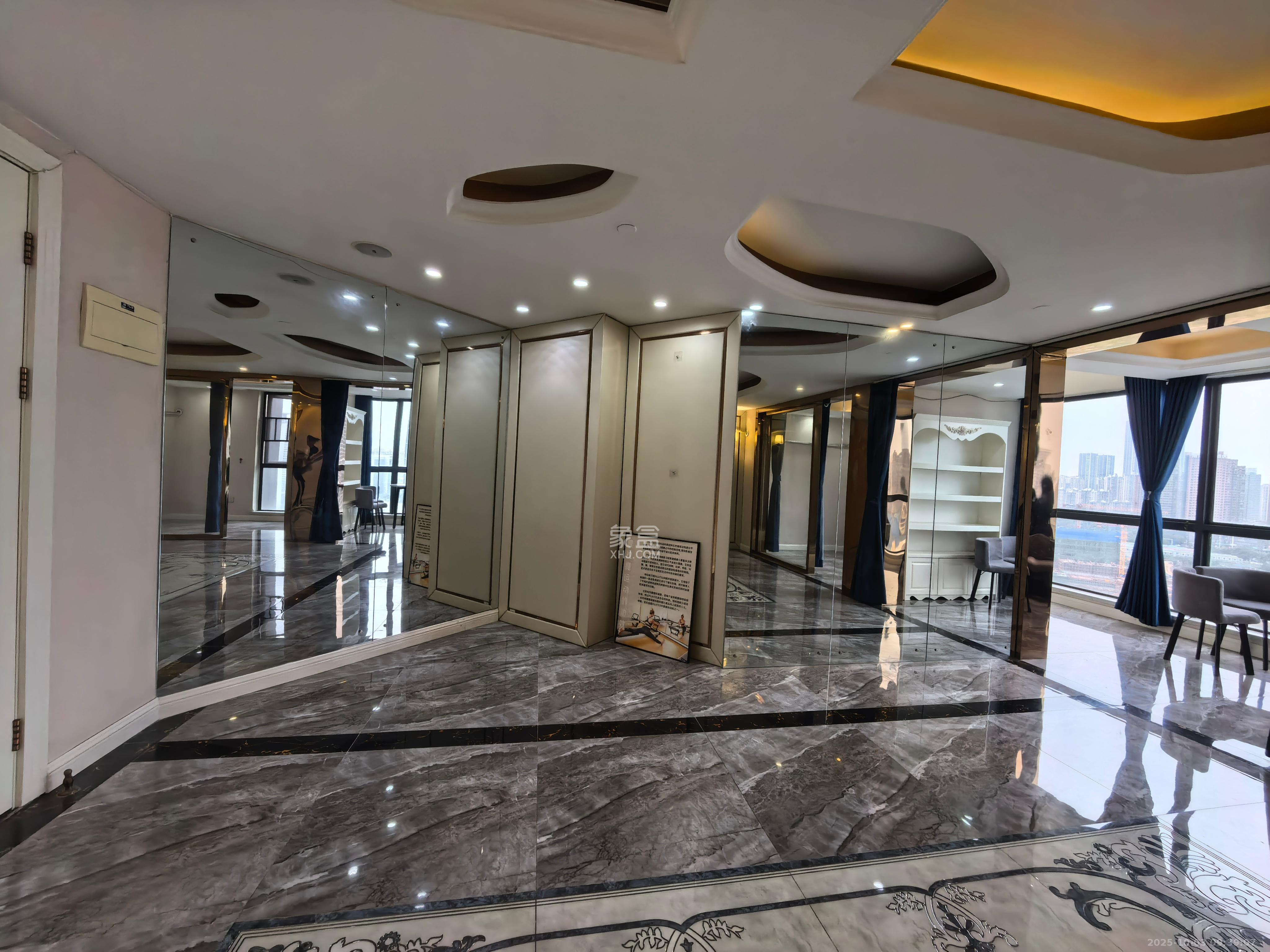 京武浪琴山一、二期 1室0厅0卫 4000.0元/月 京武浪琴山一、二期 1室0厅0卫 4000.0元/月室内图