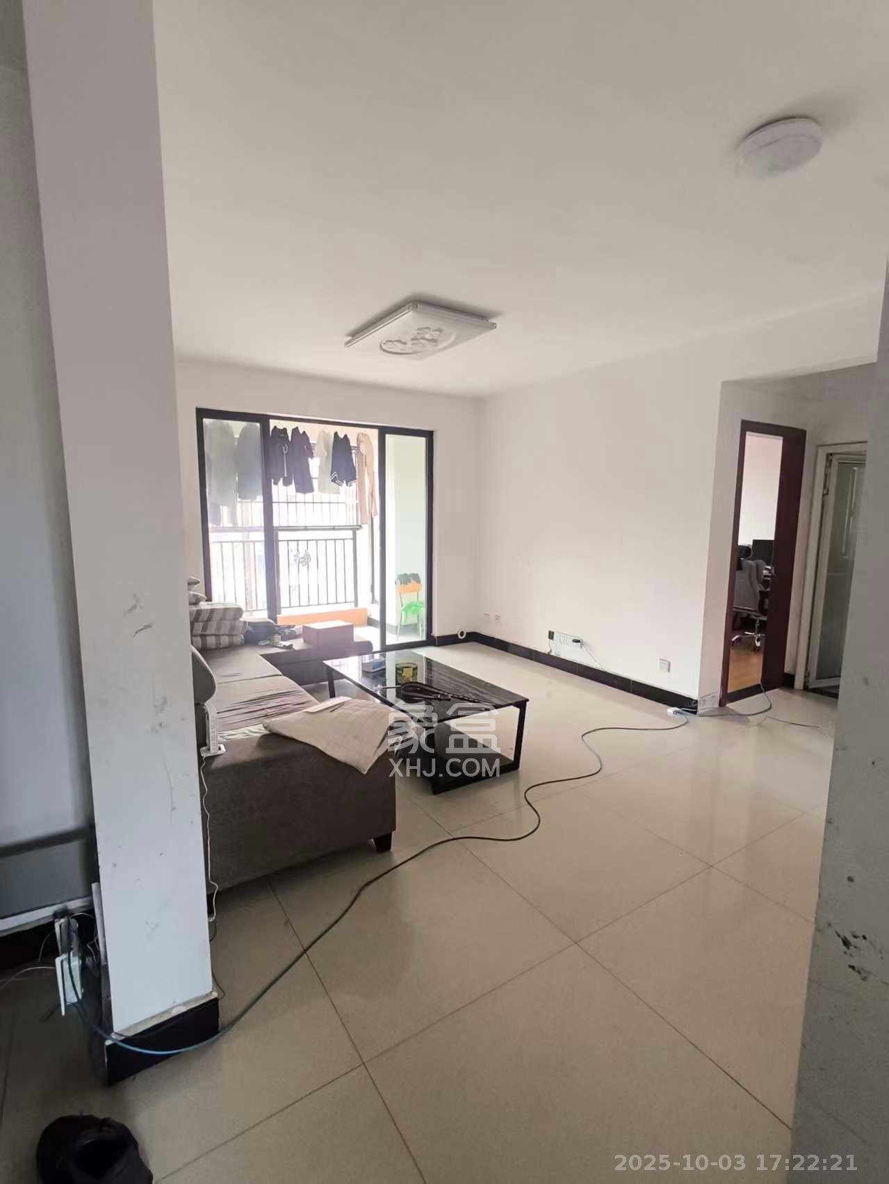 新城国际花都  3室1厅1卫    1300.0元/月