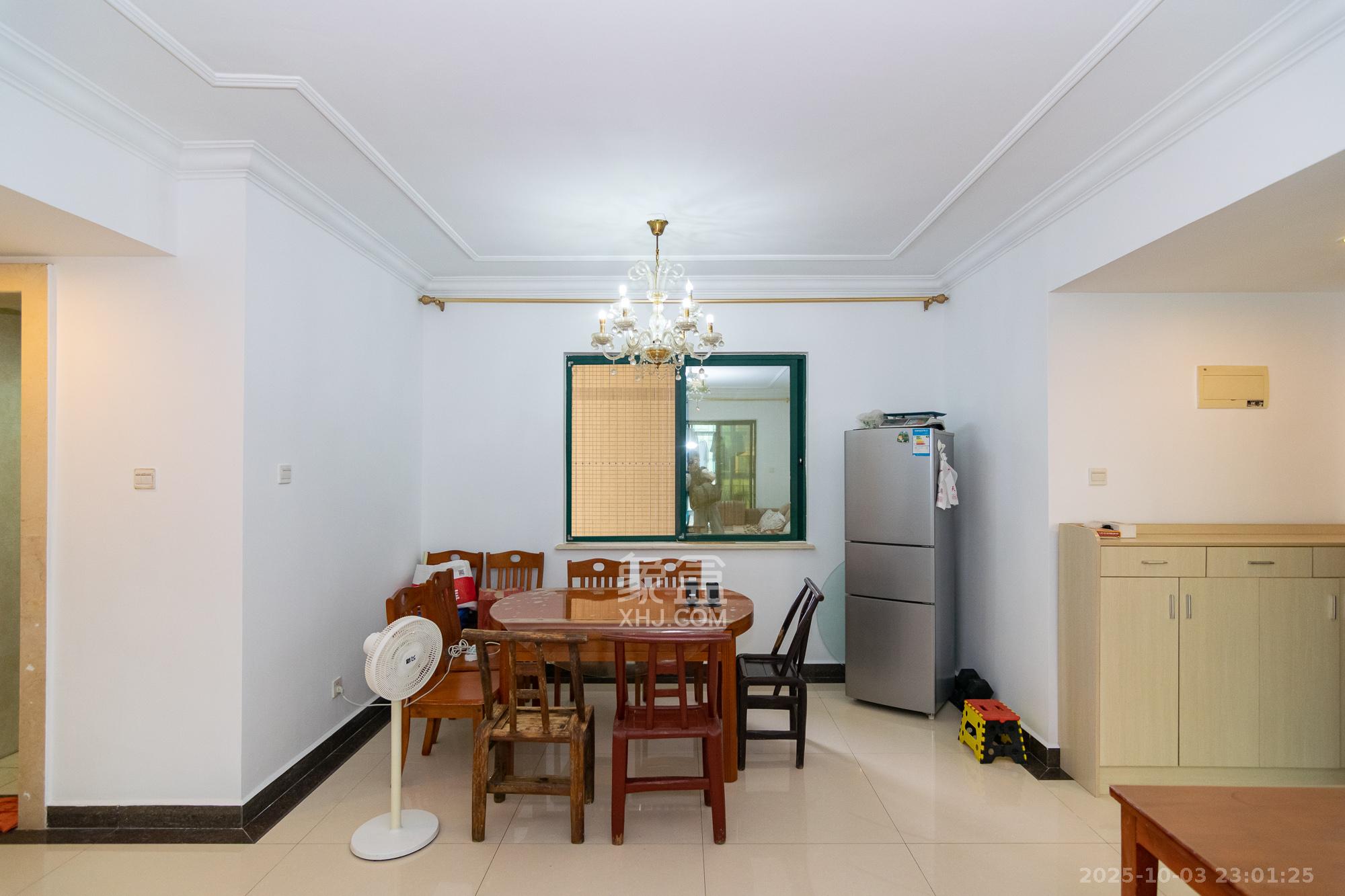 富基世纪公园 3室2厅1卫 58.8万 富基世纪公园 3室2厅1卫 58.8万客厅