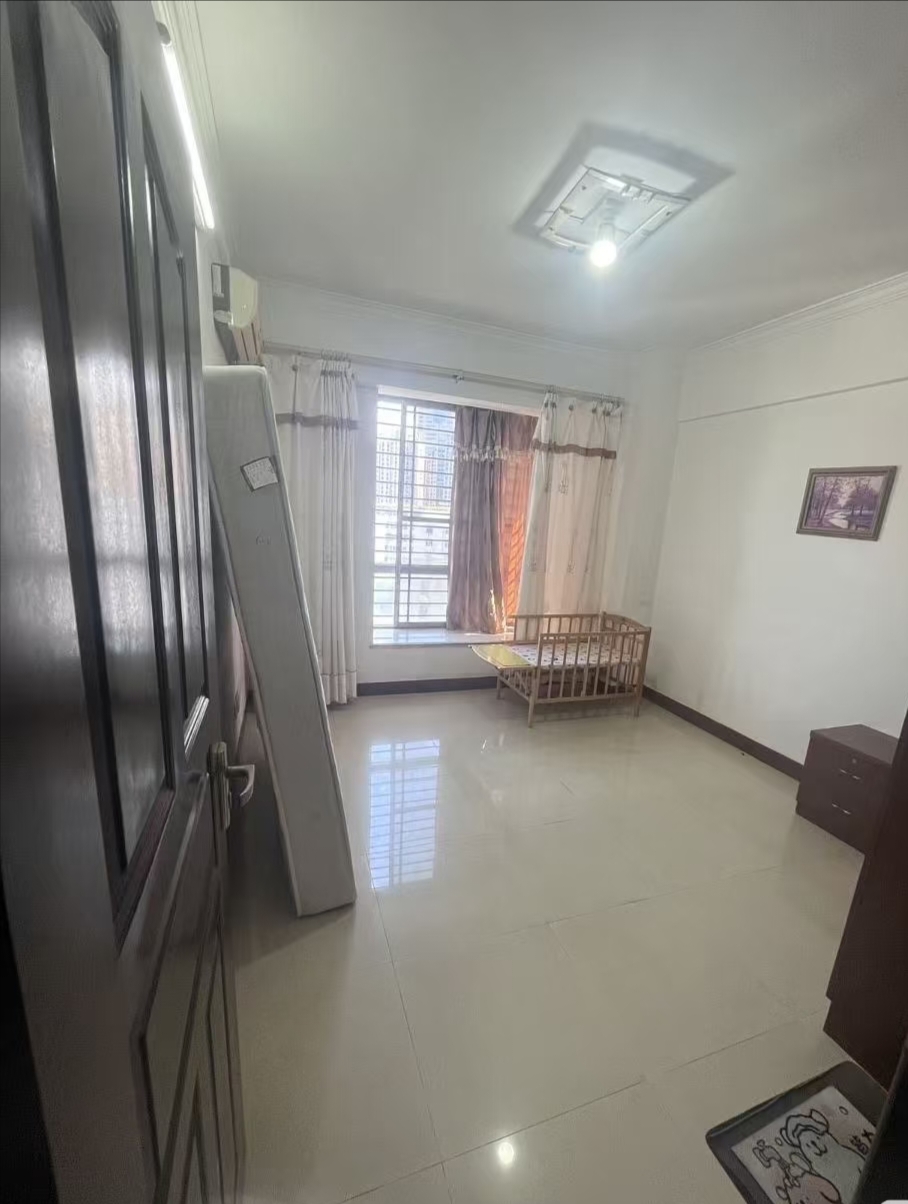 俊园大厦 3室2厅1卫 2500.0元/月 俊园大厦 3室2厅1卫 2500.0元/月室内图