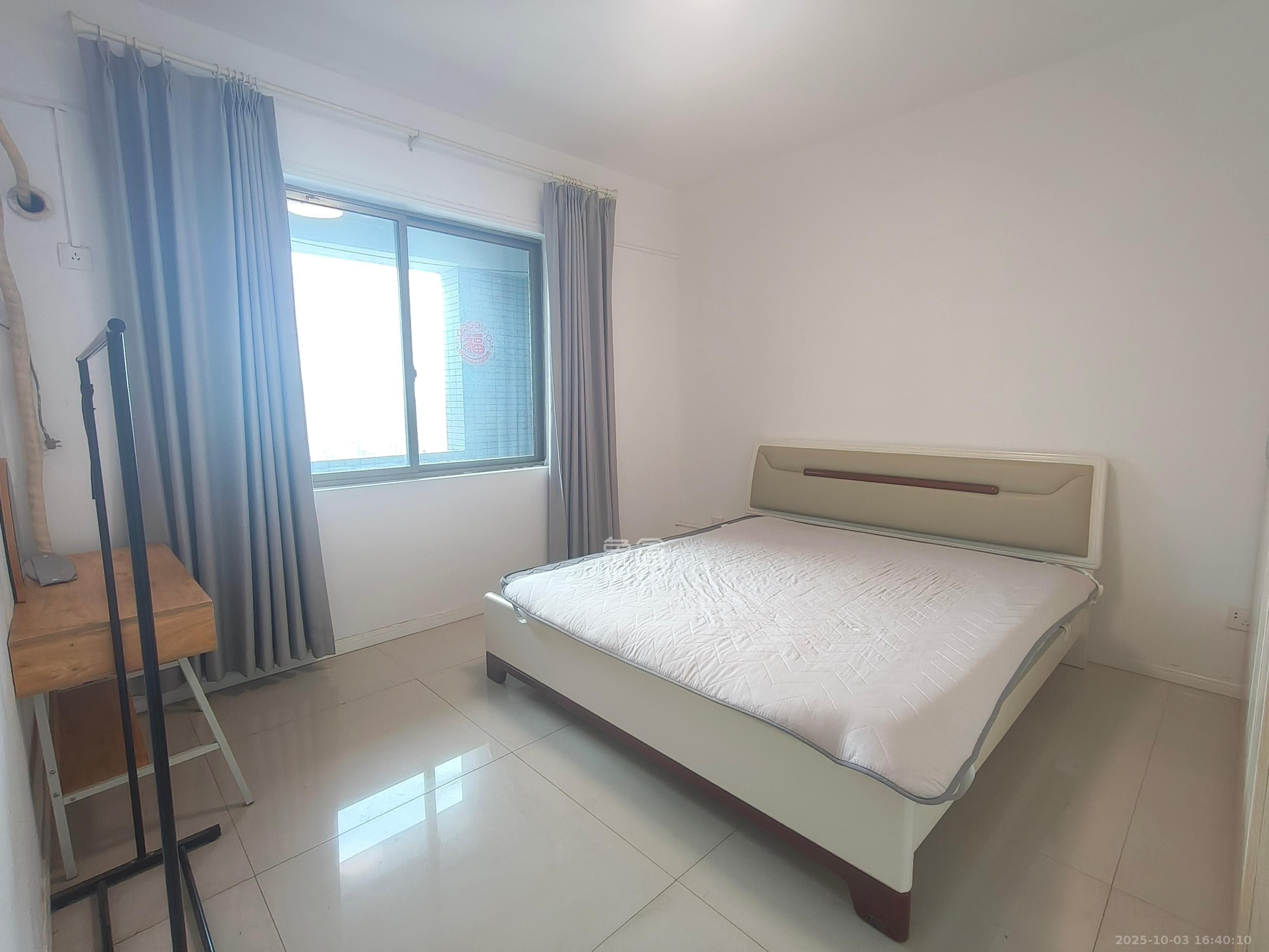 香颂国际  2室2厅1卫    2100.0元/月 香颂国际  2室2厅1卫    2100.0元/月室内图