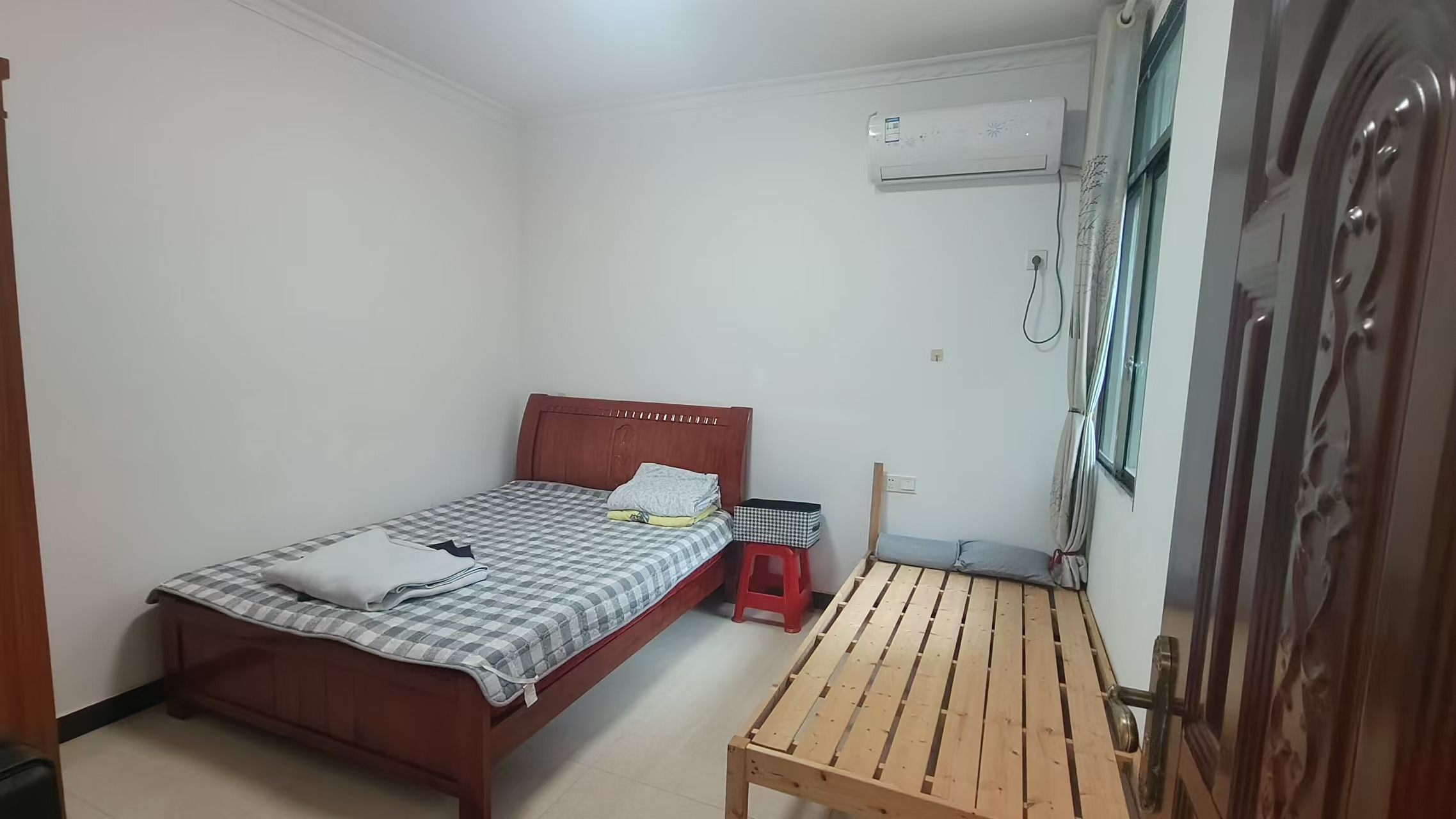 应电家园  3室2厅1卫    1000.0元/月室内图