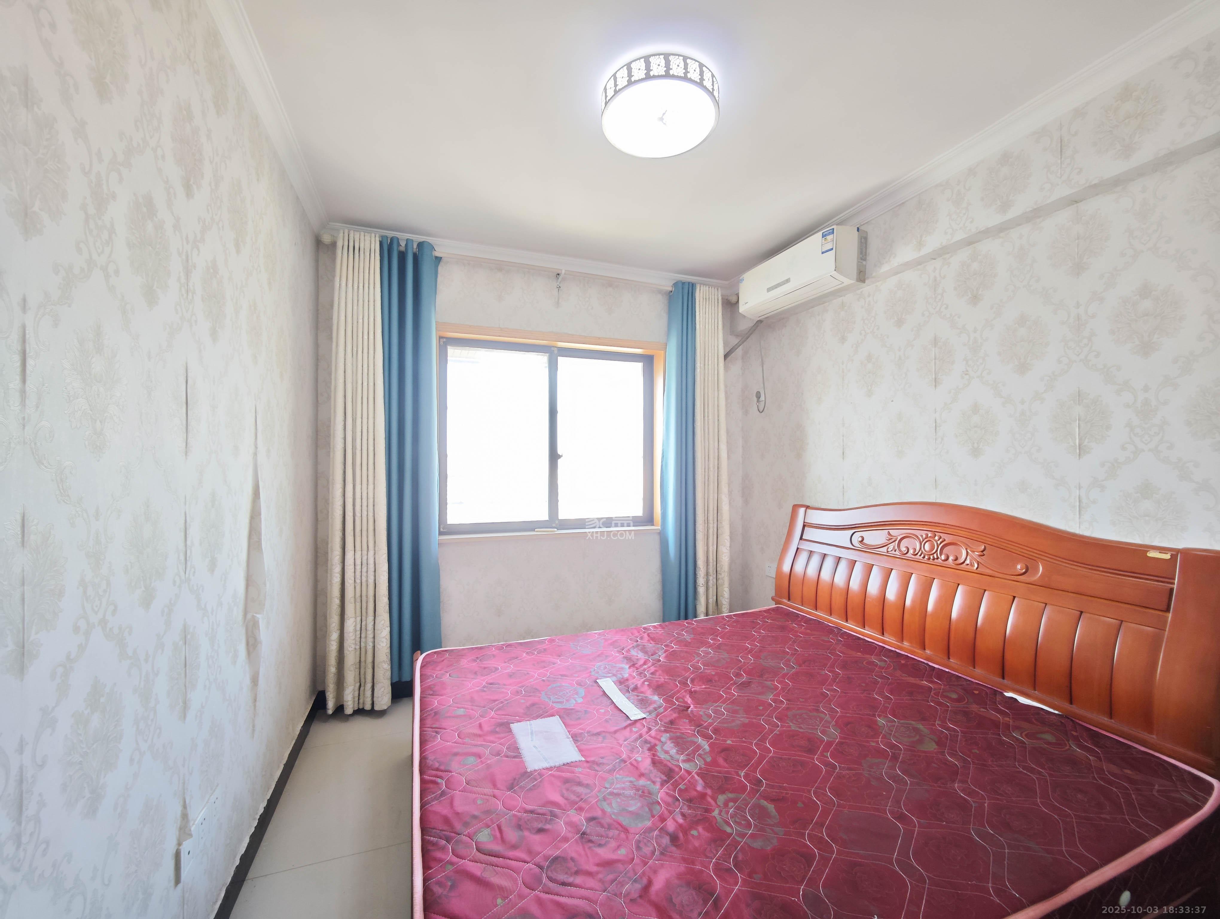 上峰苑(兰亭玥岛) 2室2厅1卫 52.0万 上峰苑(兰亭玥岛) 2室2厅1卫 52.0万卧室