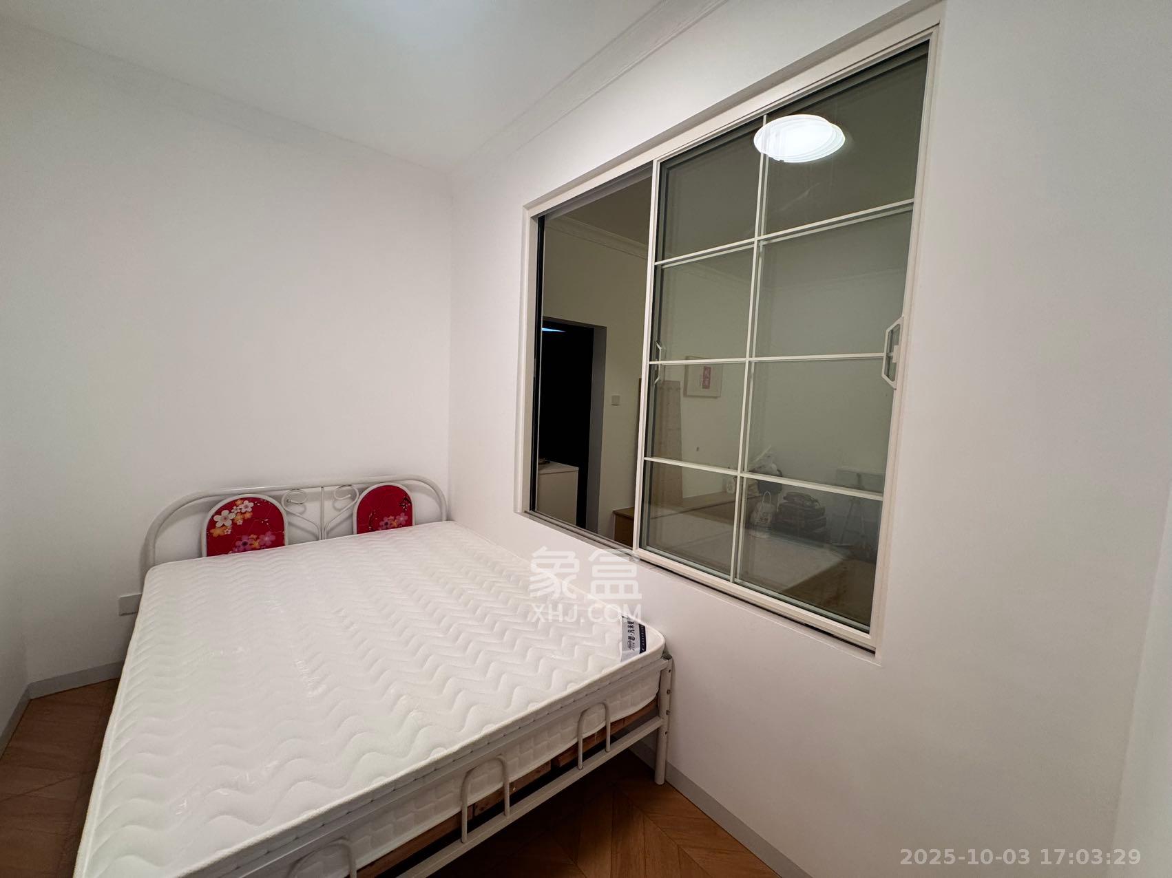 莲湖大厦 3室2厅1卫 2800.0元/月 莲湖大厦 3室2厅1卫 2800.0元/月室内图