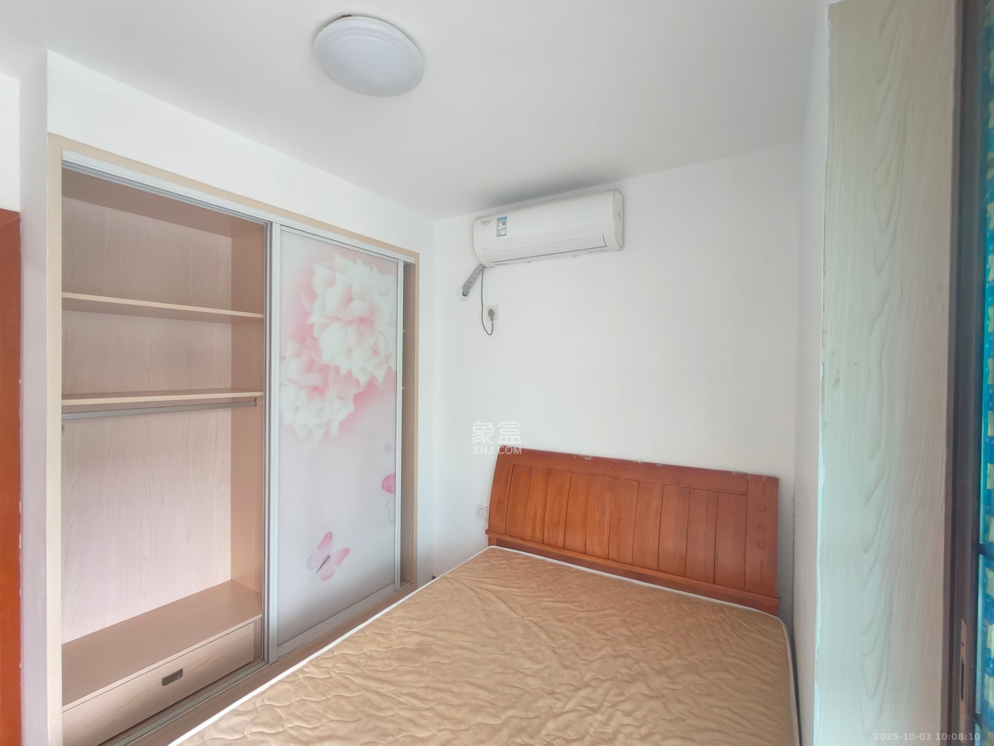 雄海花园 3室2厅1卫 2100.0元/月 雄海花园 3室2厅1卫 2100.0元/月室内图