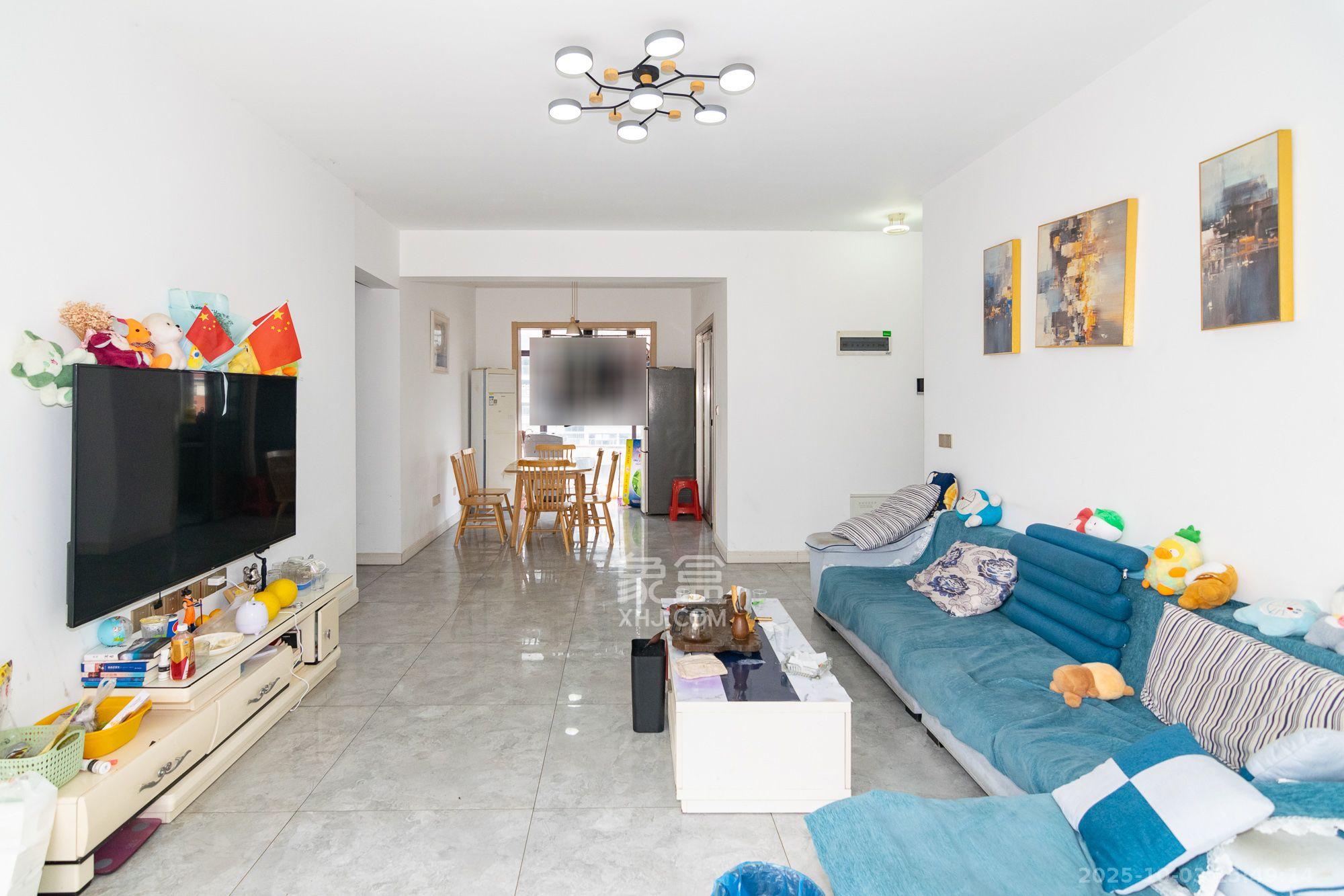 新华联梦想城 4室2厅2卫 2300.0元/月 新华联梦想城 4室2厅2卫 2300.0元/月室内图