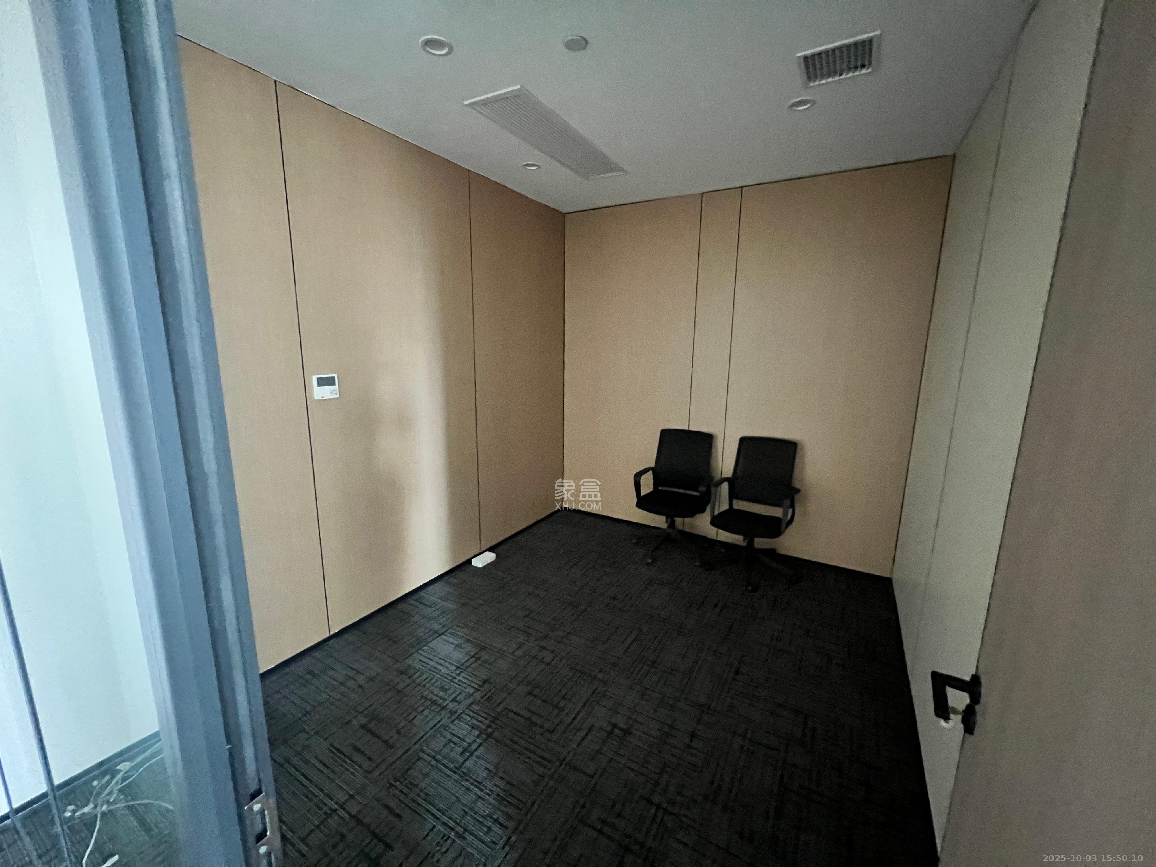 万博汇   108.0㎡      8000.0元/月室内图