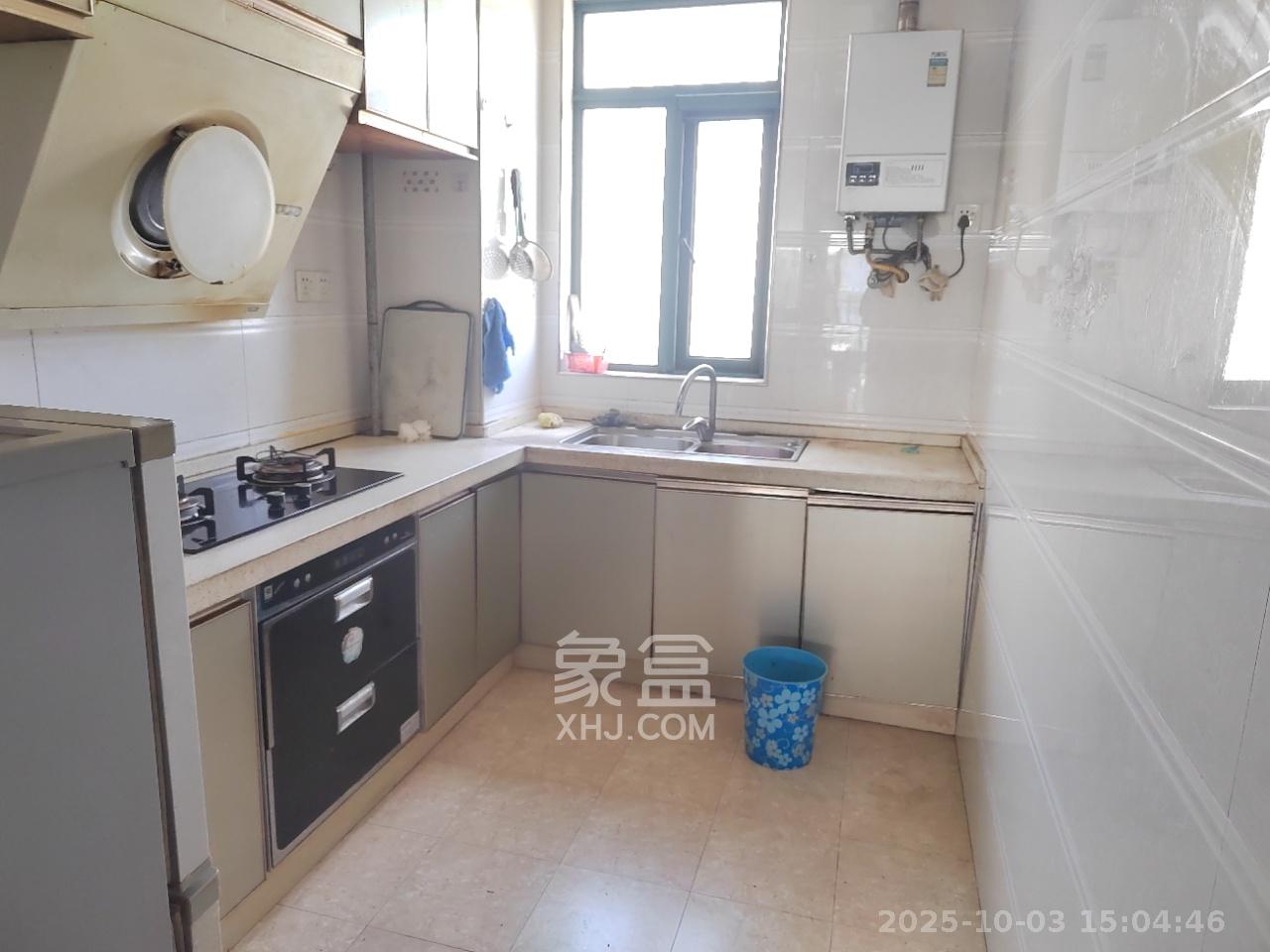 克拉美丽山庄（晟领国际）  3室2厅2卫    2700.0元/月室内图