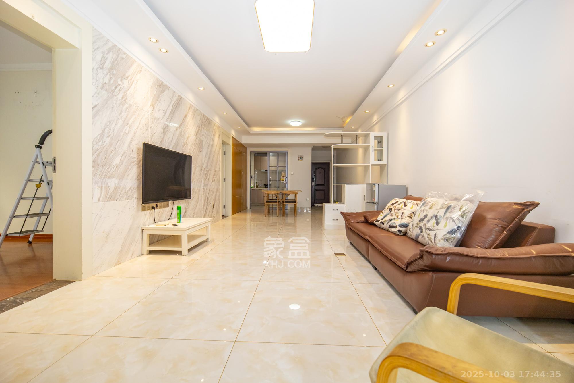 悦湖山  3室2厅1卫    68.8万