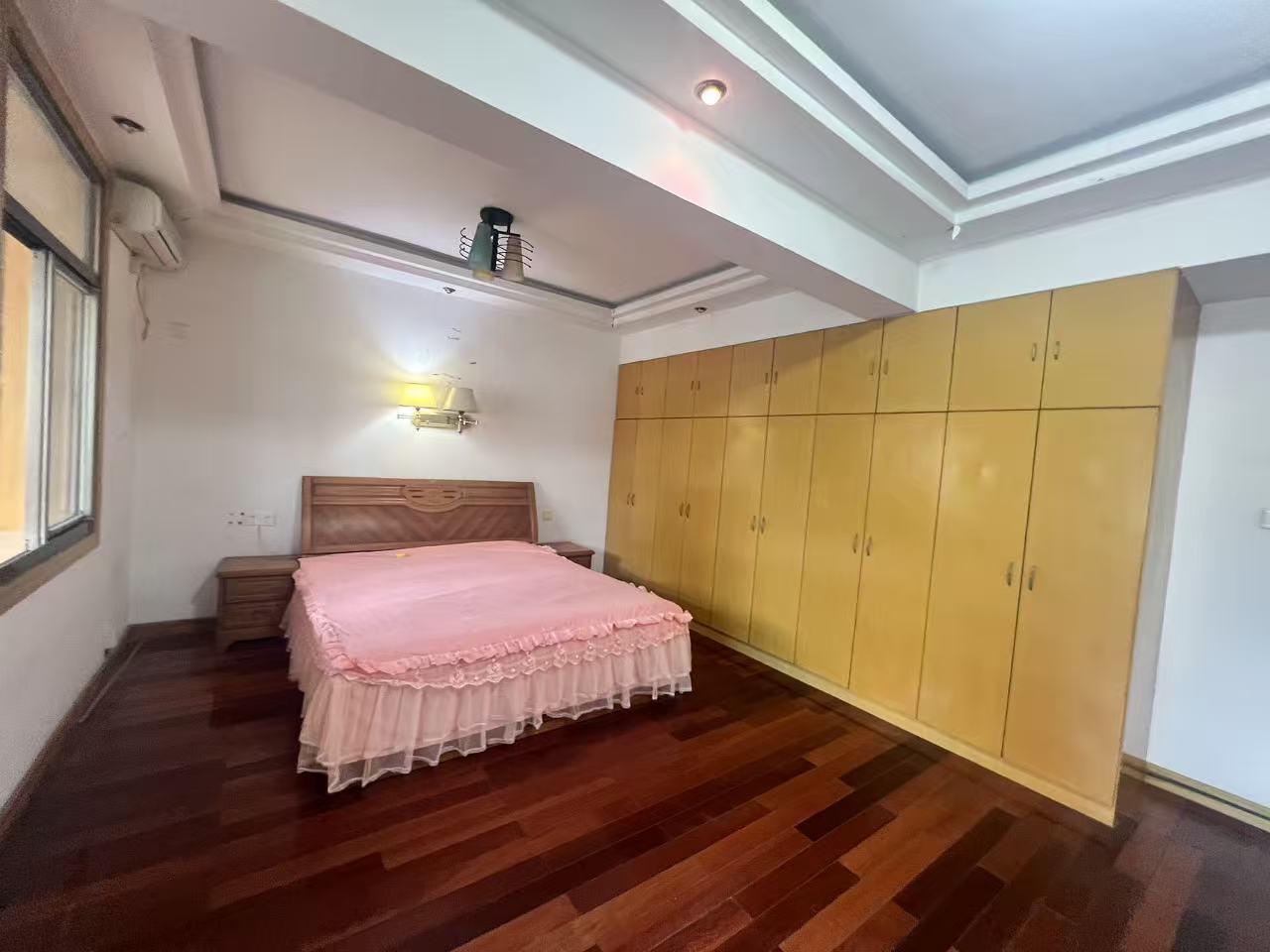 盐业局 3室2厅2卫 1200.0元/月 盐业局 3室2厅2卫 1200.0元/月室内图