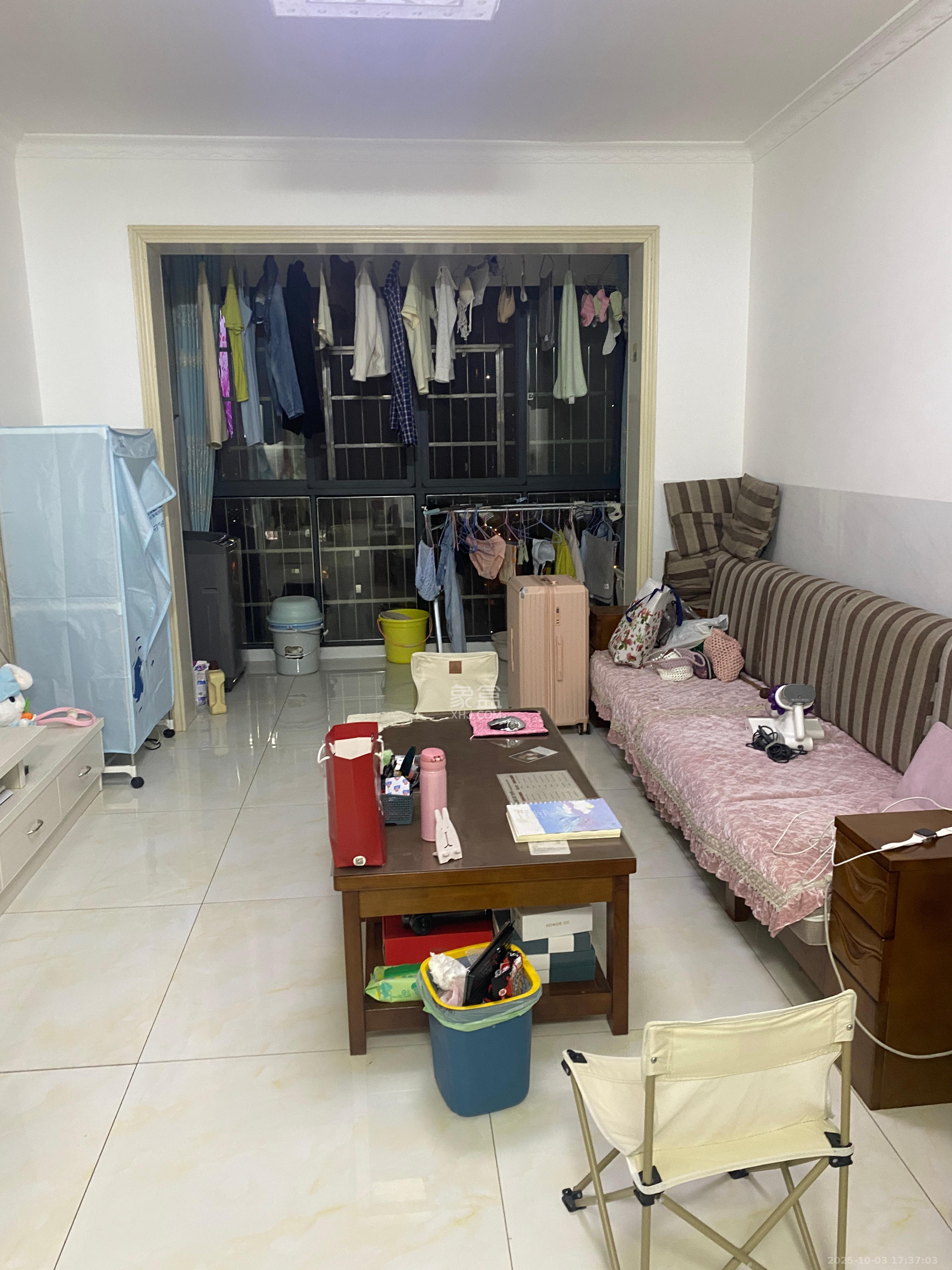 岳华新苑 2室2厅1卫 1000.0元/月 岳华新苑 2室2厅1卫 1000.0元/月室内图