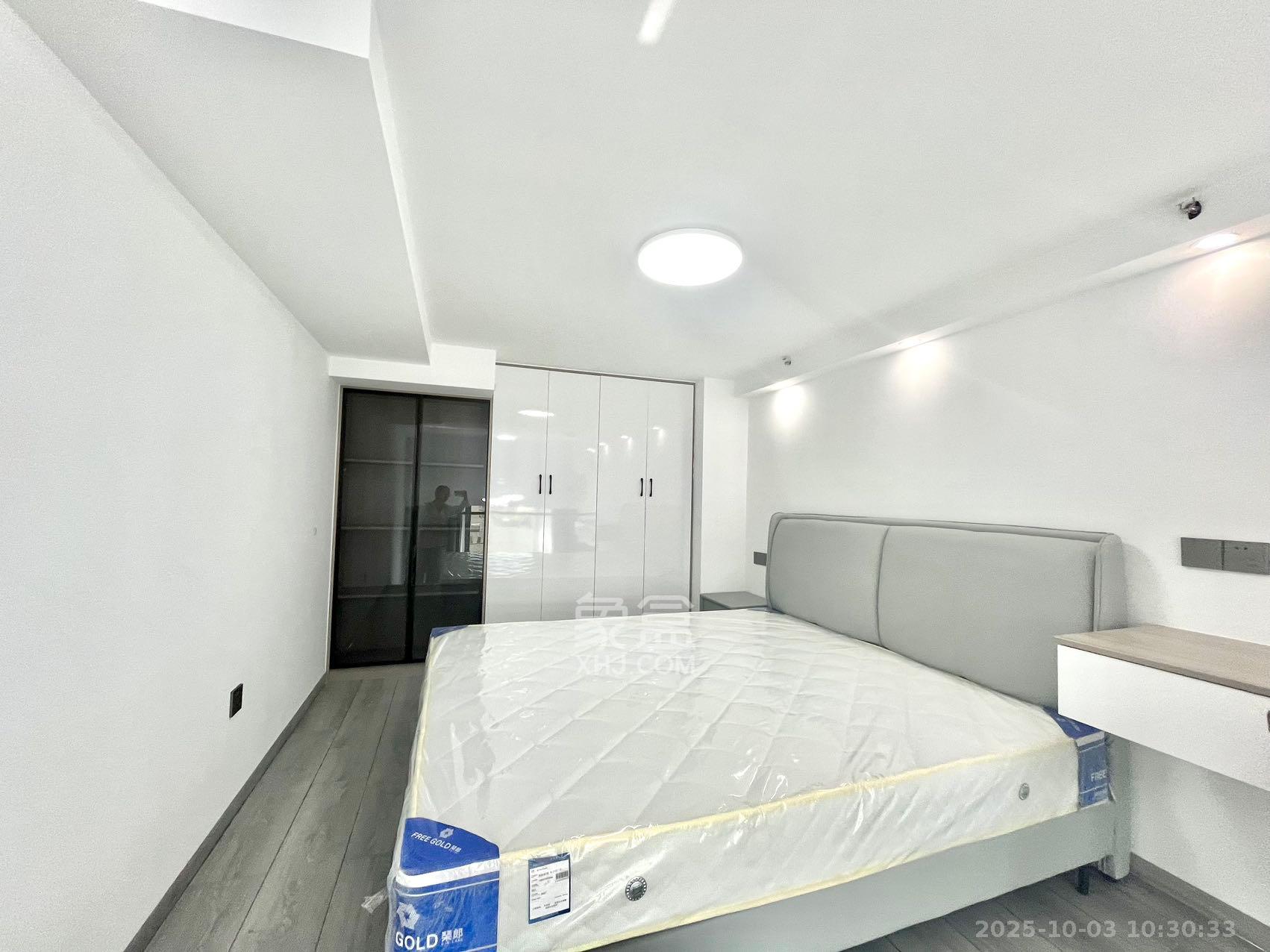 新长海D1站 1室1厅1卫 1600.0元/月 新长海D1站 1室1厅1卫 1600.0元/月室内图