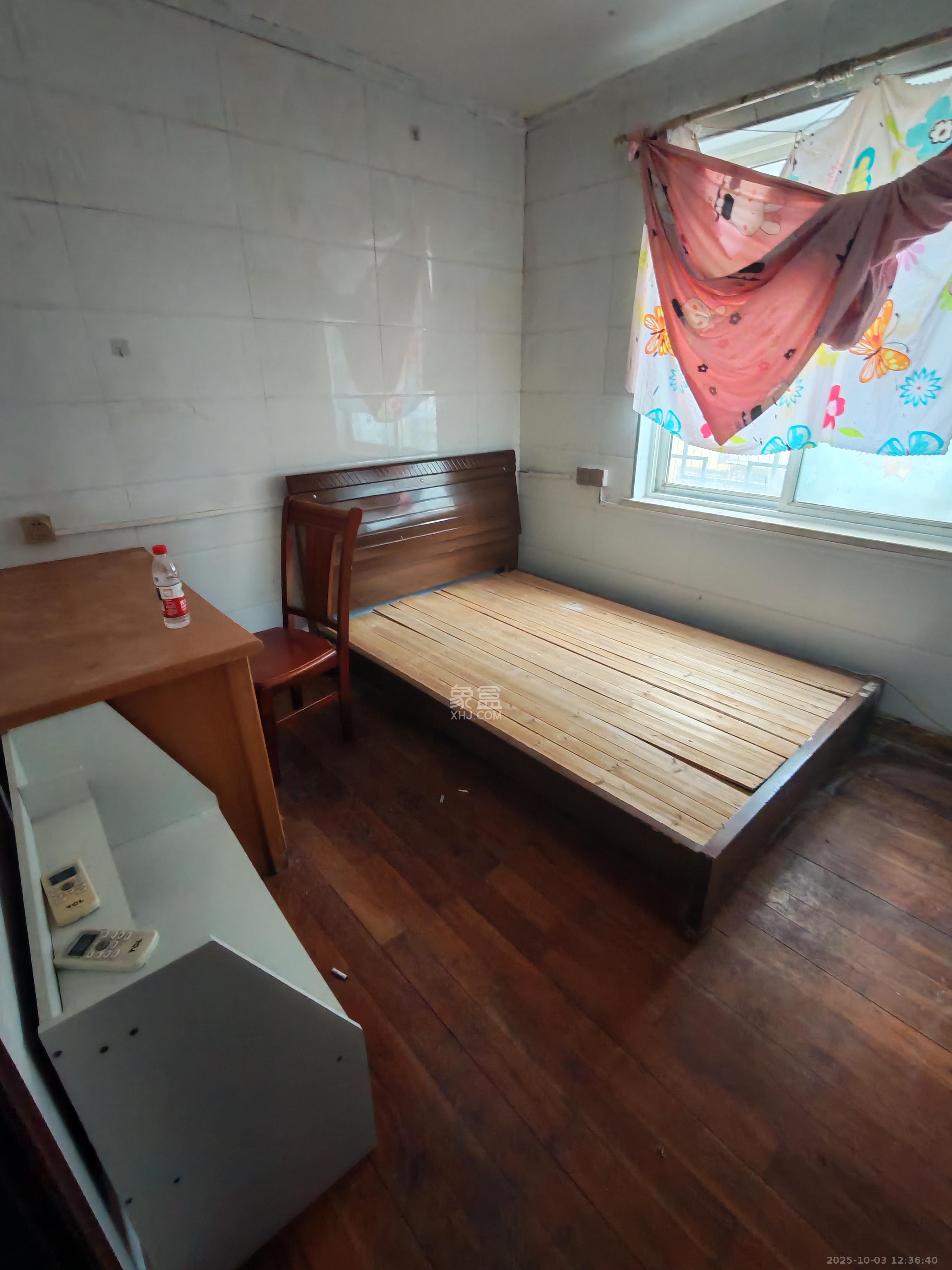 文艺路散盘 1室0厅0卫 2000.0元/月 文艺路散盘 1室0厅0卫 2000.0元/月室内图