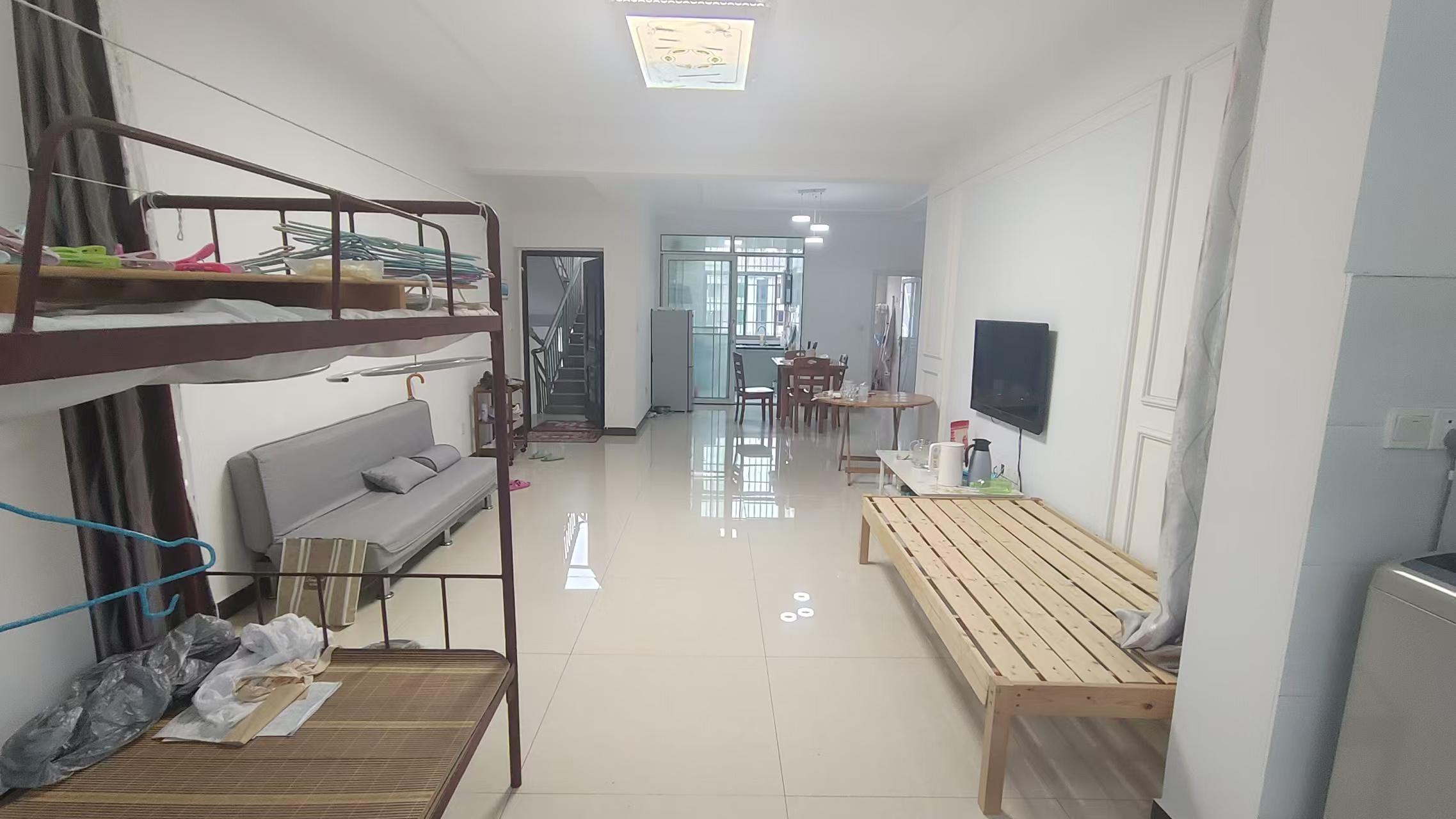 应电家园  3室2厅1卫    1000.0元/月室内图