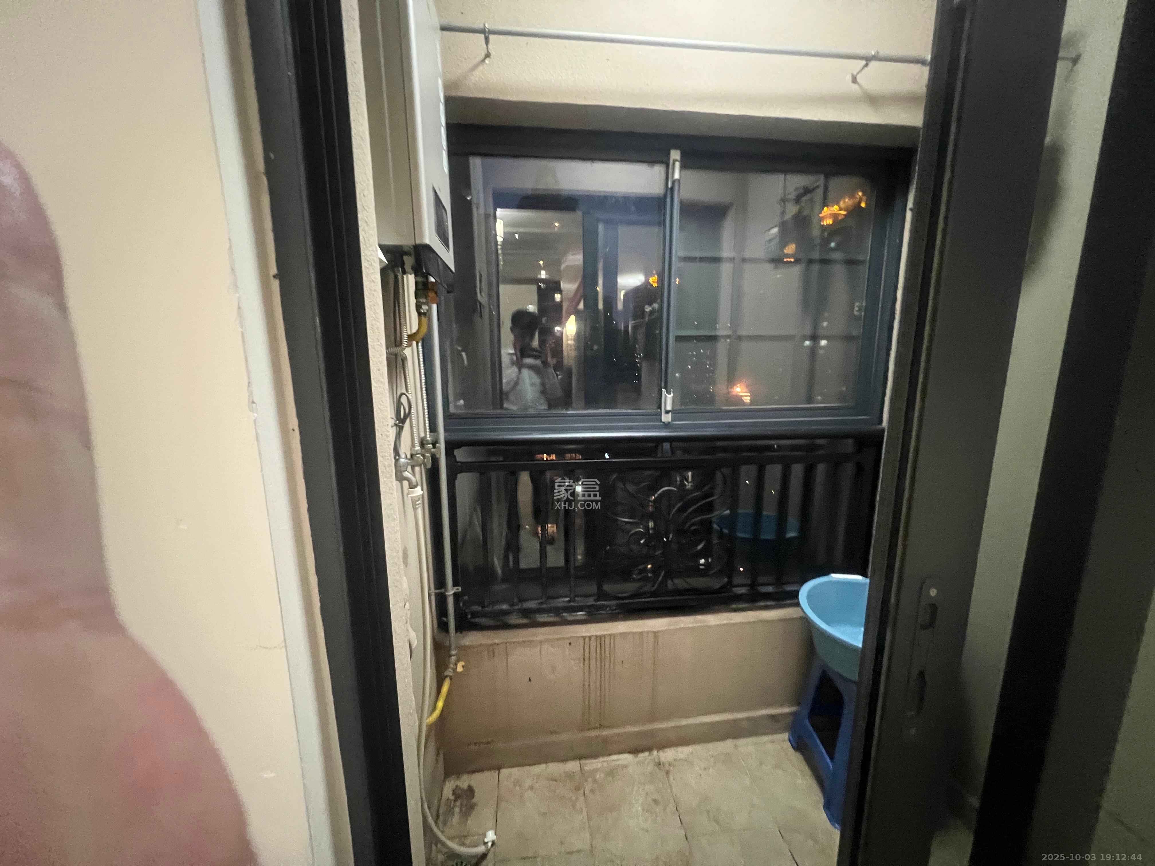 恒大国际广场  3室2厅1卫    2600.0元/月 恒大国际广场  3室2厅1卫    2600.0元/月室内图