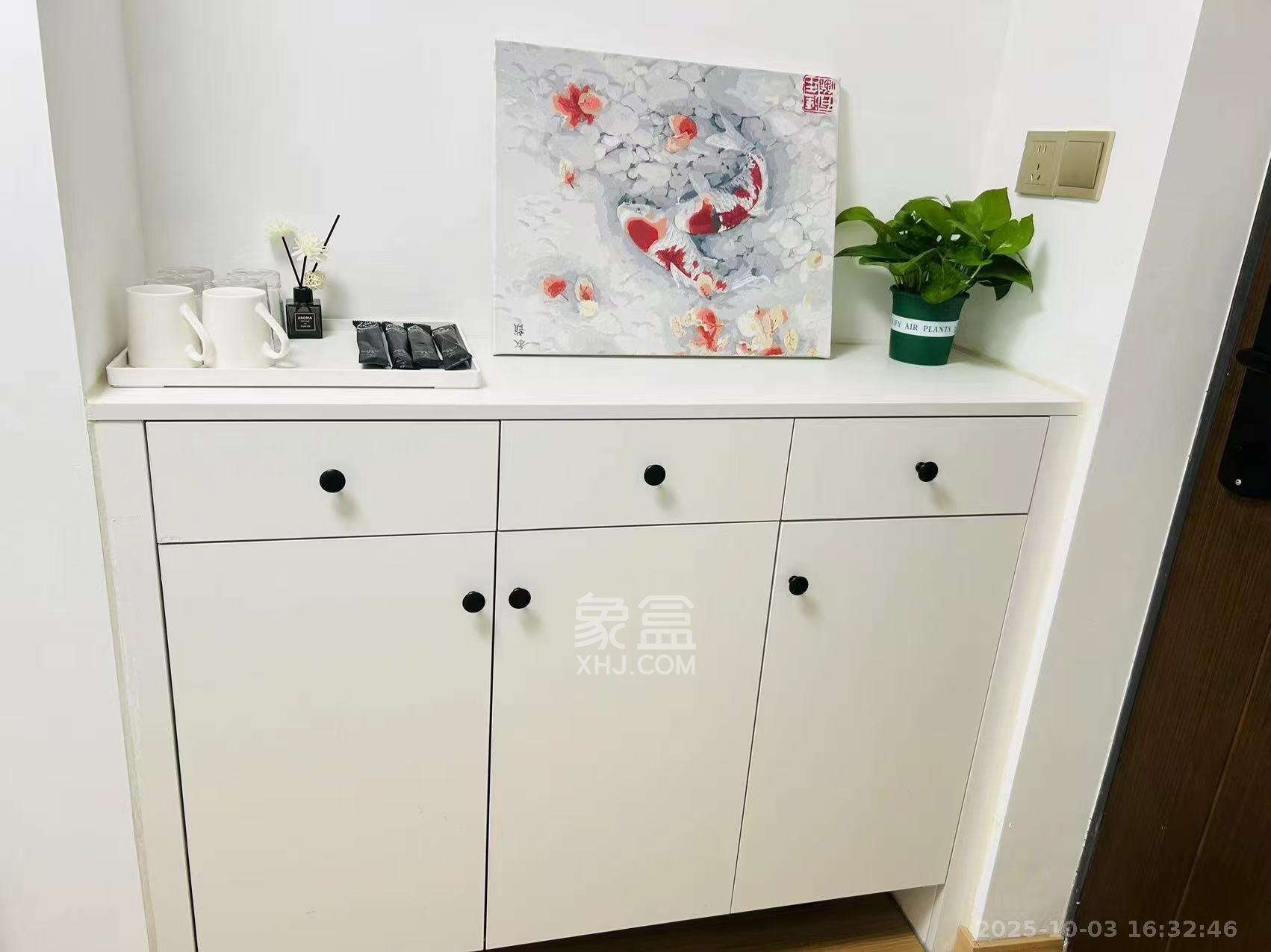 越秀悦湖台  2室1厅1卫   2500.00元/月室内图
