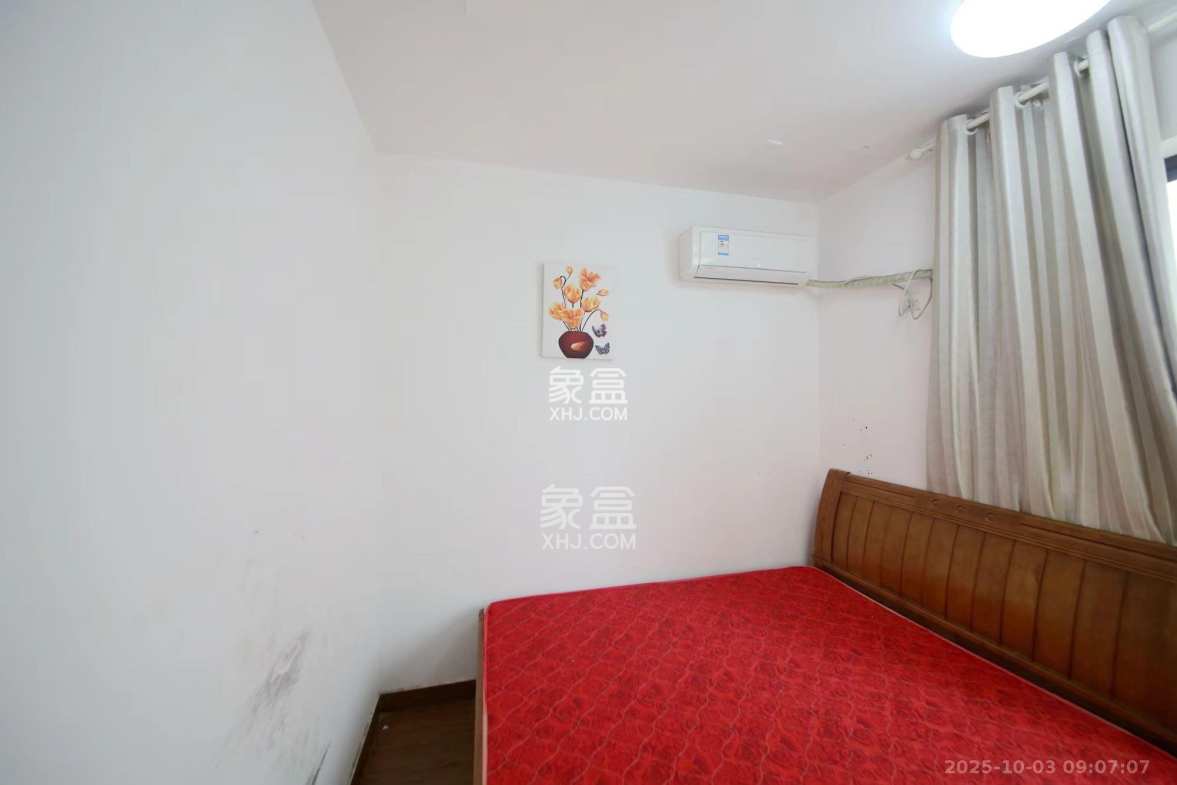 雨花公馆(紫苔名苑) 3室2厅2卫 2500.0元/月 雨花公馆(紫苔名苑) 3室2厅2卫 2500.0元/月室内图