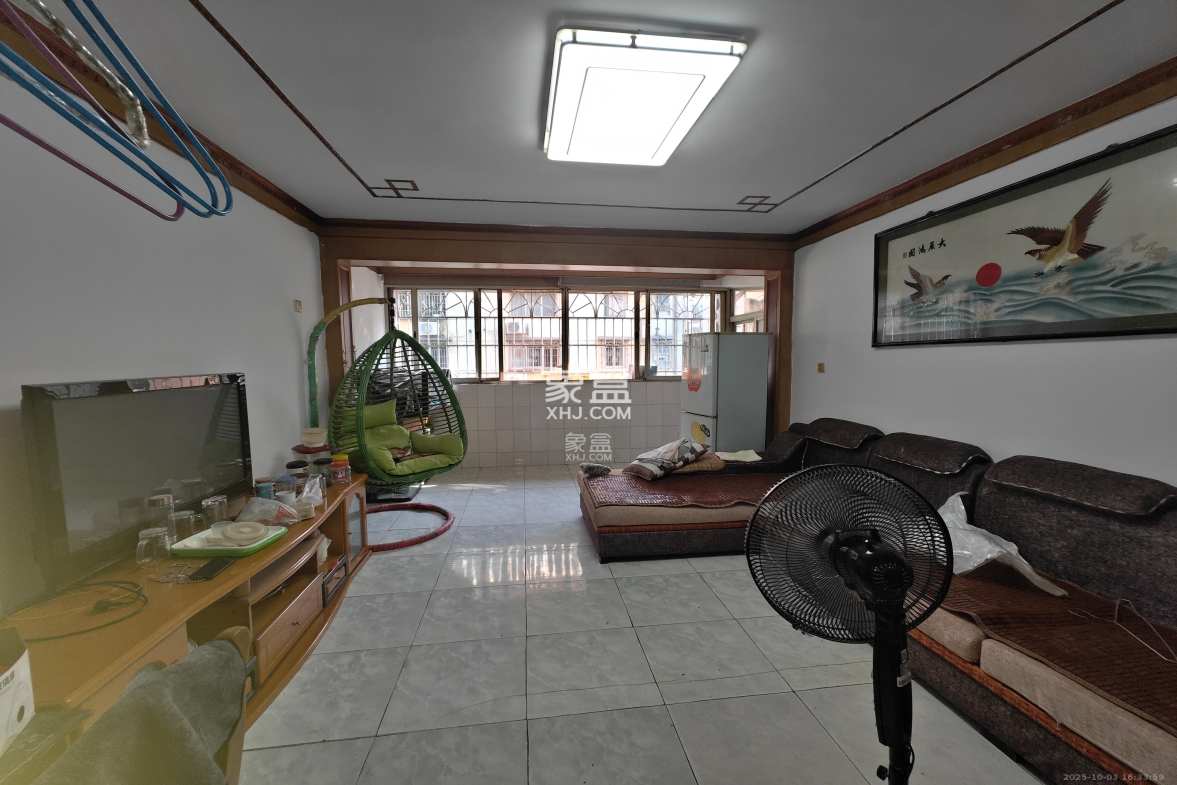 新天小区 2室2厅1卫 1500.0元/月 新天小区 2室2厅1卫 1500.0元/月室内图