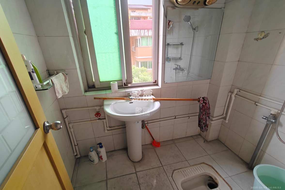 咸嘉新村嘉文苑  4室2厅2卫    2600.0元/月 咸嘉新村嘉文苑  4室2厅2卫    2600.0元/月室内图