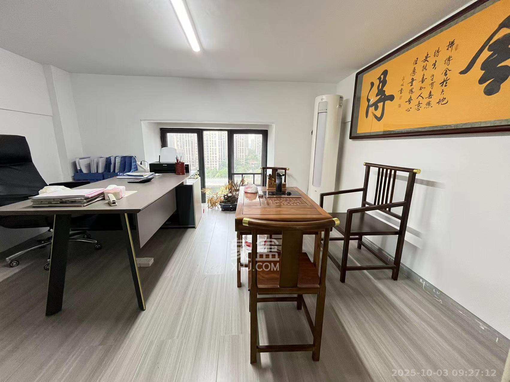 龙湖新壹城  1室1厅1卫    2600.0元/月 龙湖新壹城  1室1厅1卫    2600.0元/月室内图